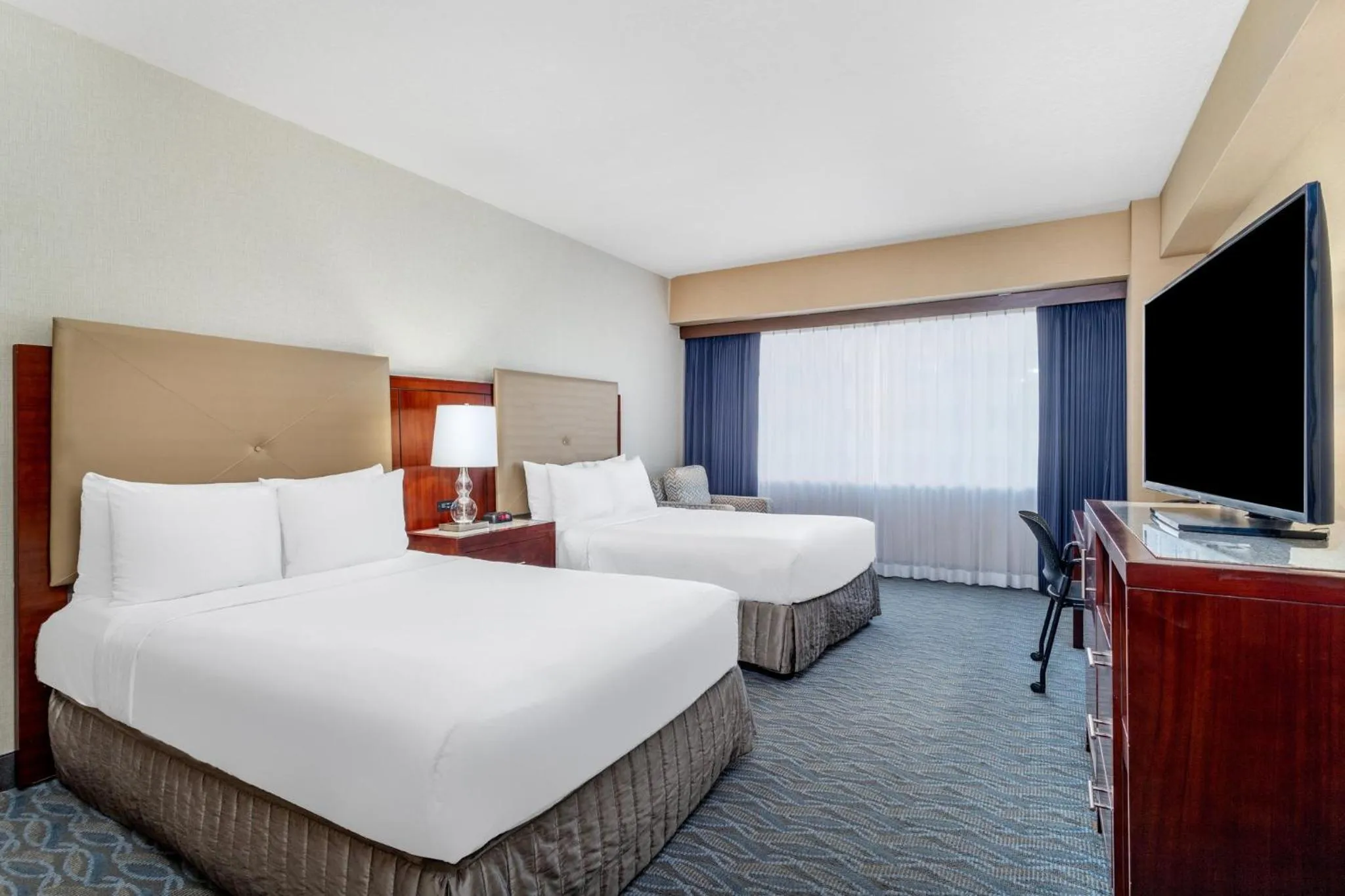 Photo of the whole room, Bed in Crowne Plaza Hotel Los Angeles Harbor by IHG