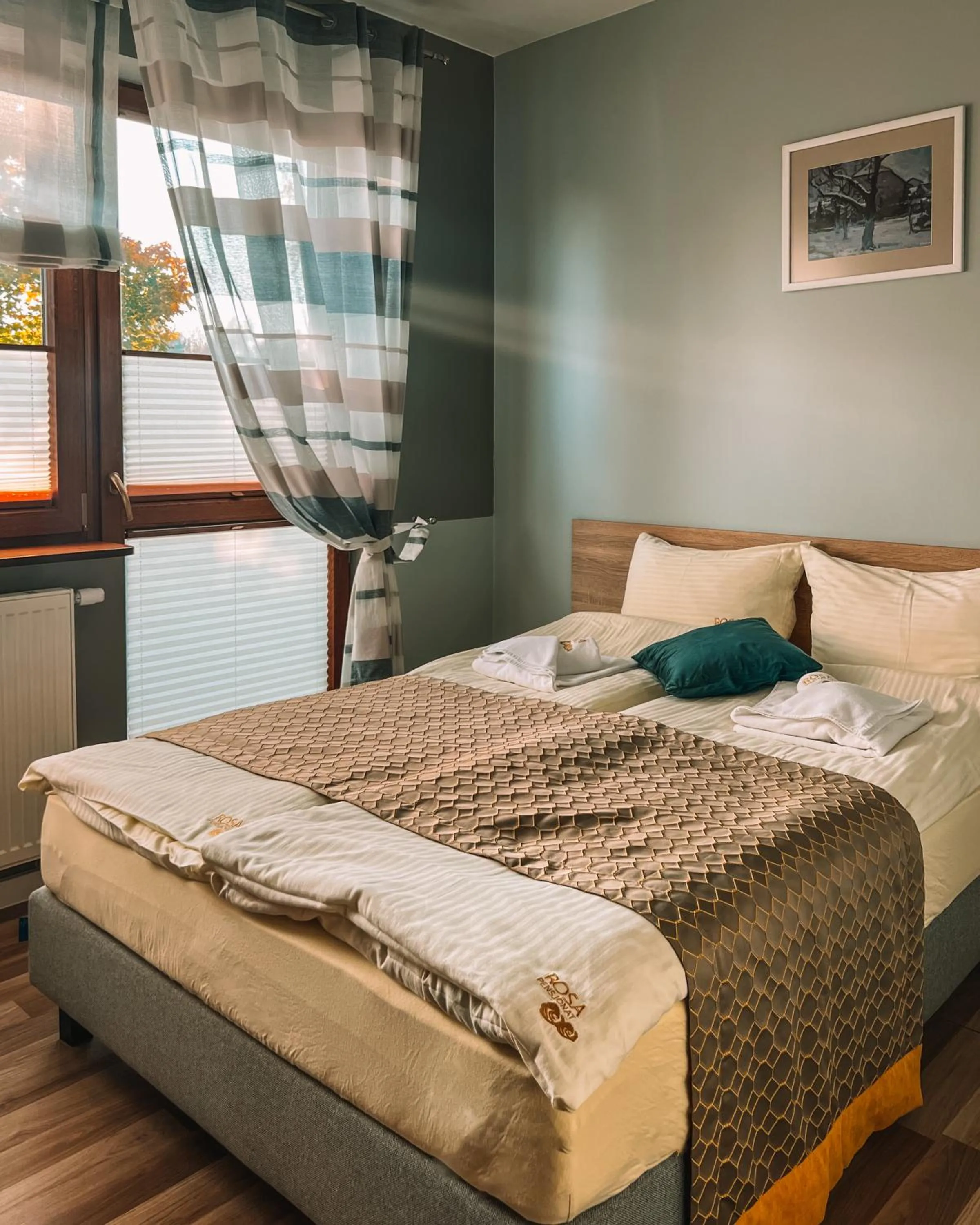 Bedroom, Bed in Rosa Apartamenty