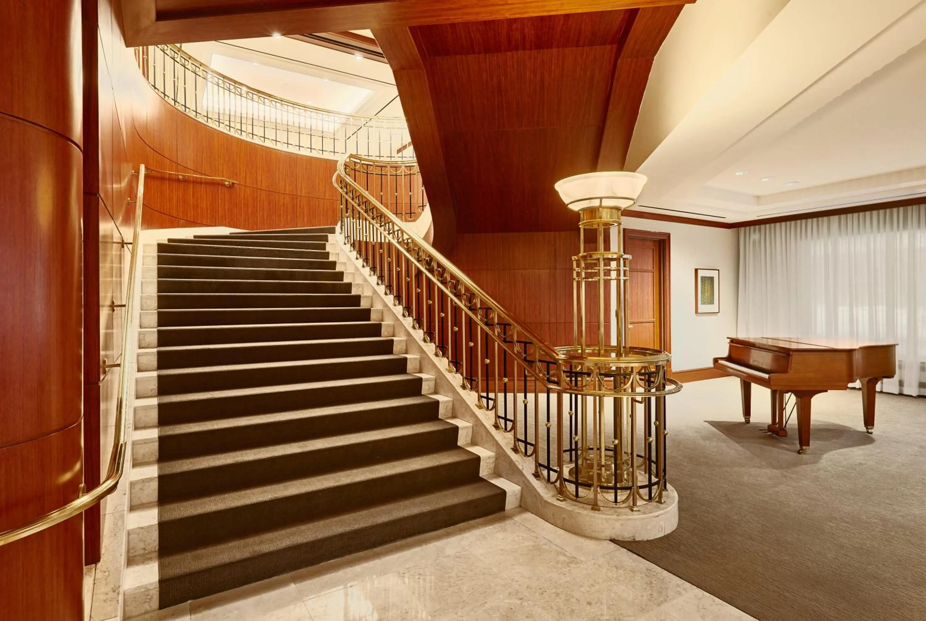 Lobby or reception in InterContinental Cleveland by IHG