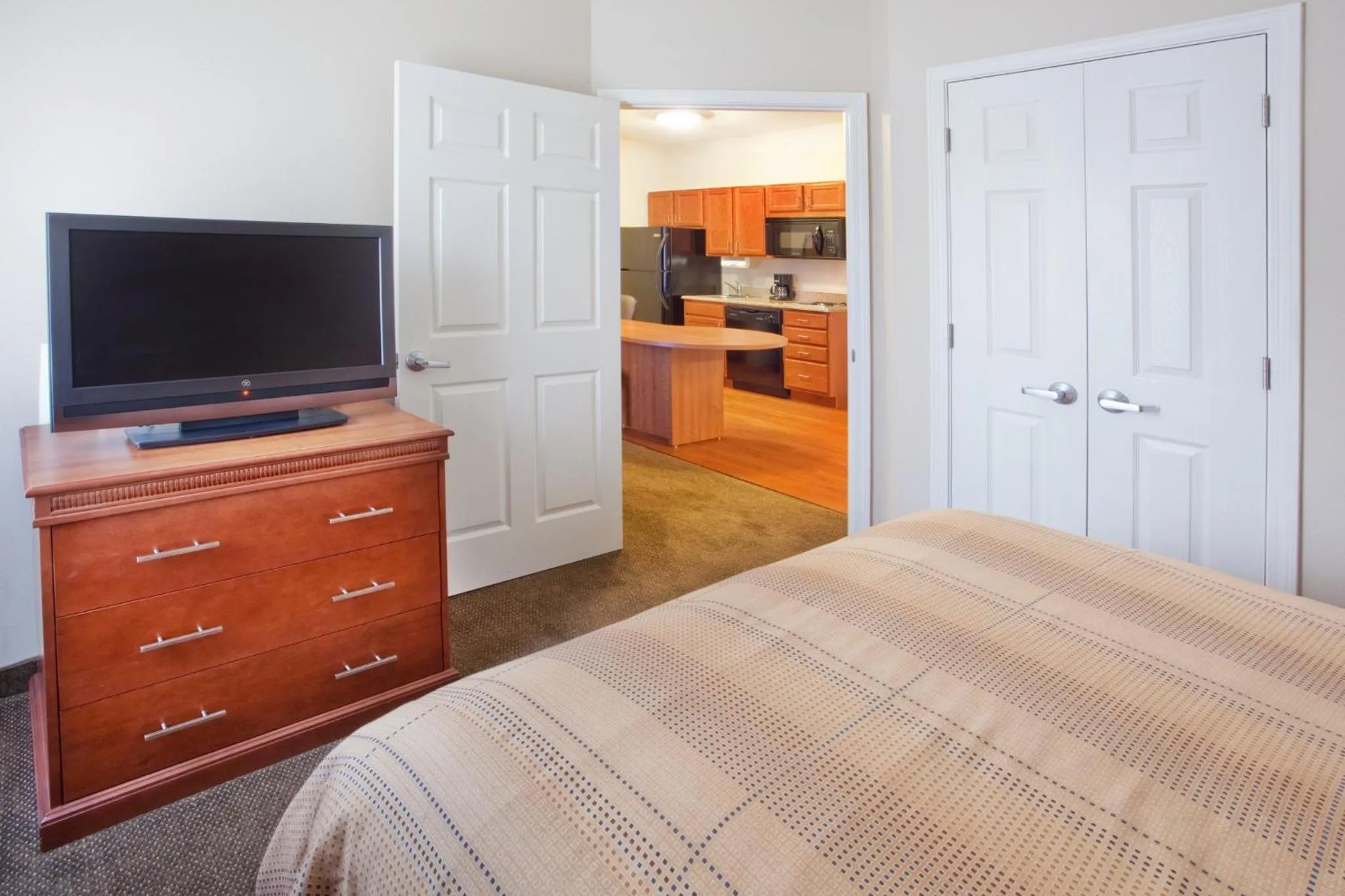 Bedroom, Bed in Candlewood Suites-Augusta by IHG