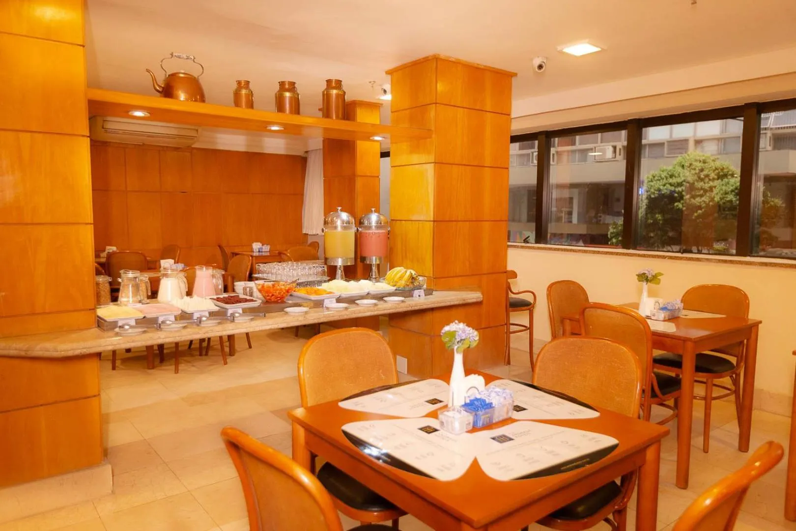 Restaurant/places to eat in Rede Andrade Canada