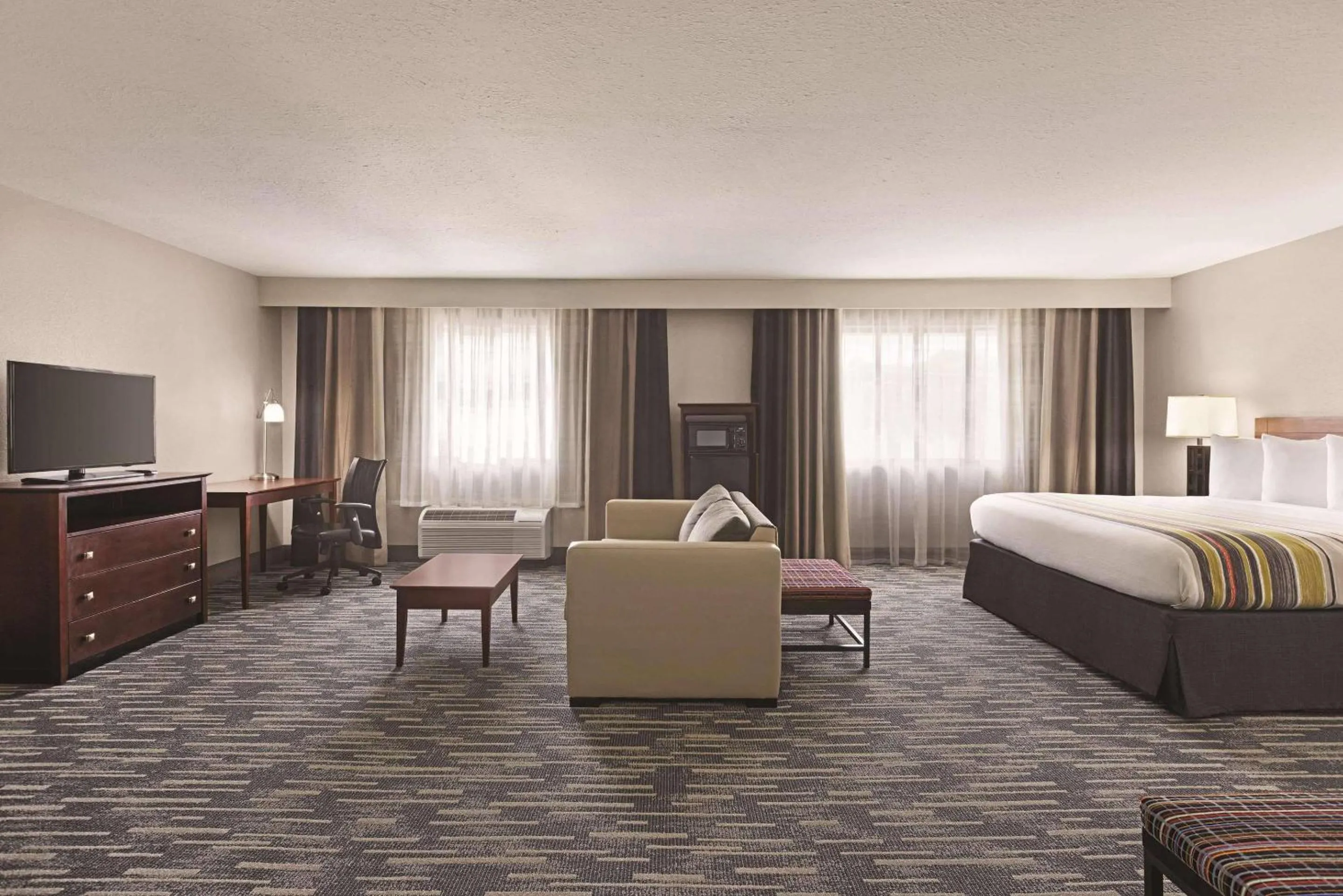 Bedroom, Bed in Country Inn & Suites by Radisson, Abingdon, VA