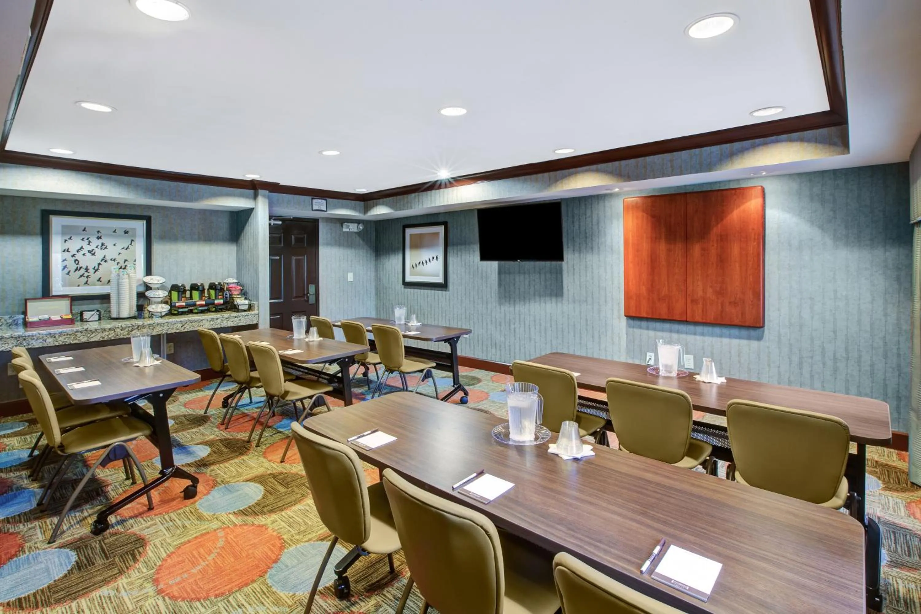 Meeting/conference room in Staybridge Suites Louisville - East by IHG