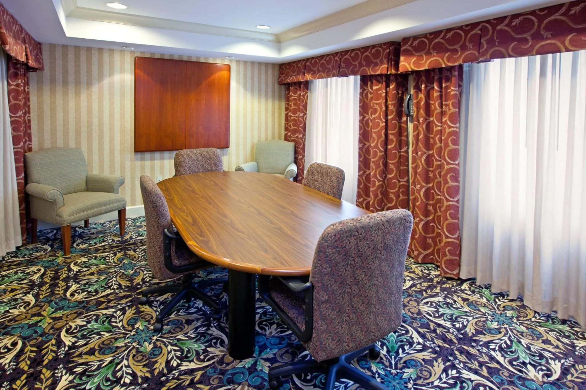 Meeting/conference room in Staybridge Suites Louisville - East by IHG