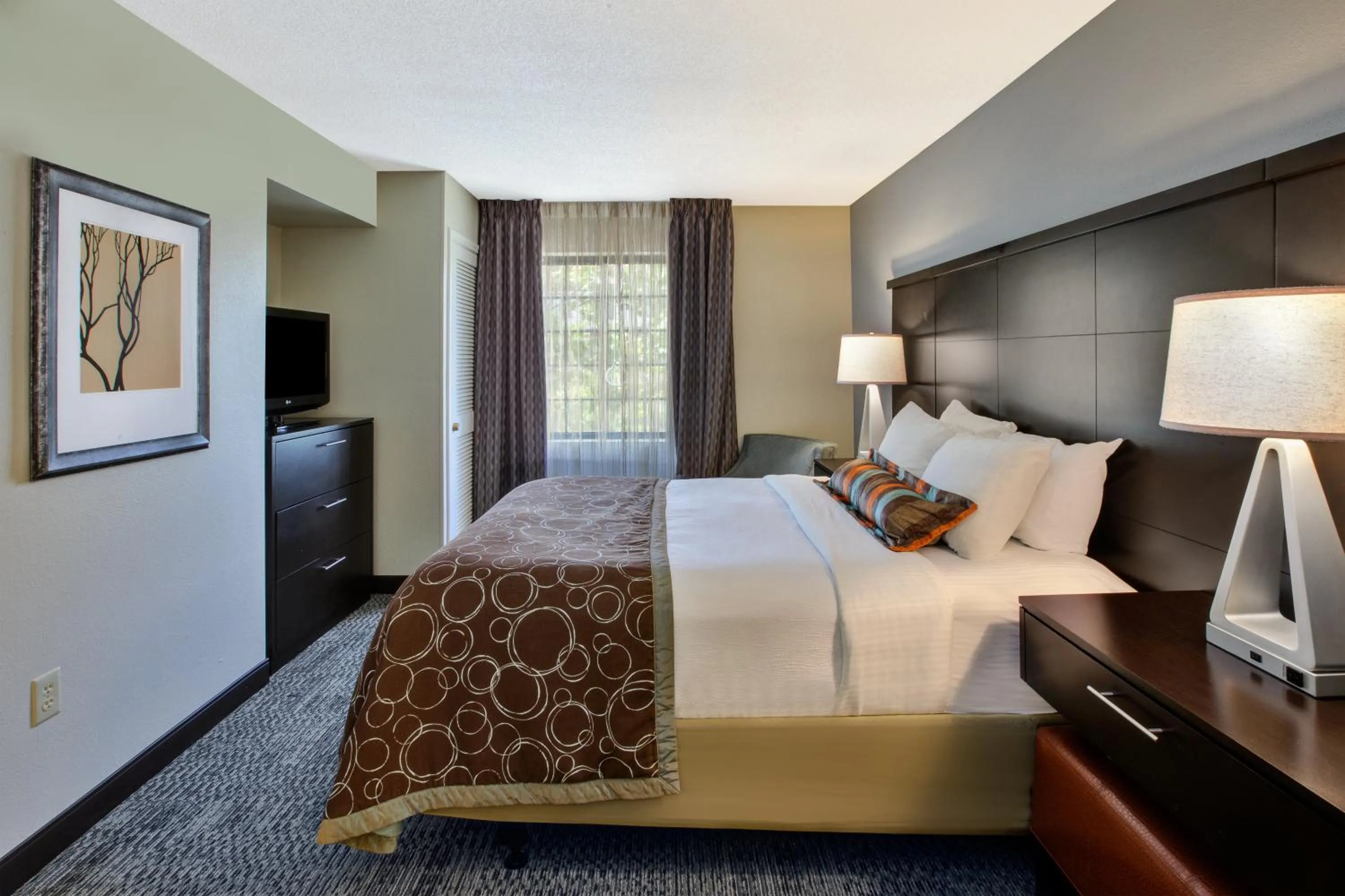 Photo of the whole room, Bed in Staybridge Suites Louisville - East by IHG