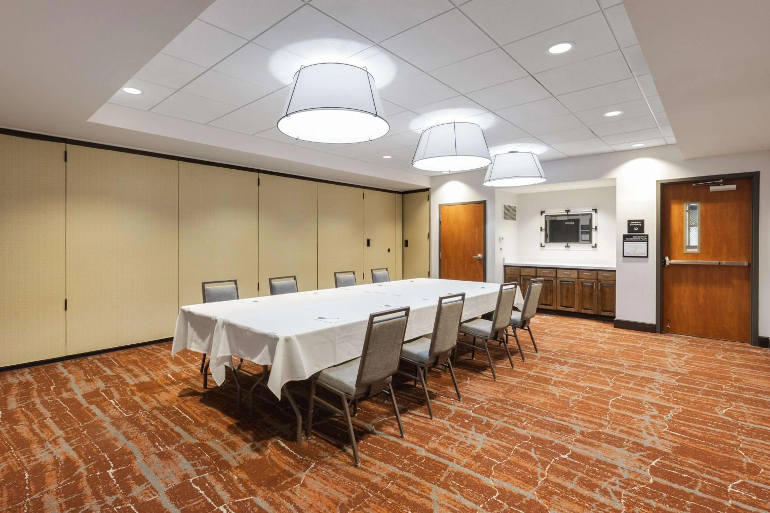 Meeting/conference room in Hampton Inn & Suites Yuba City
