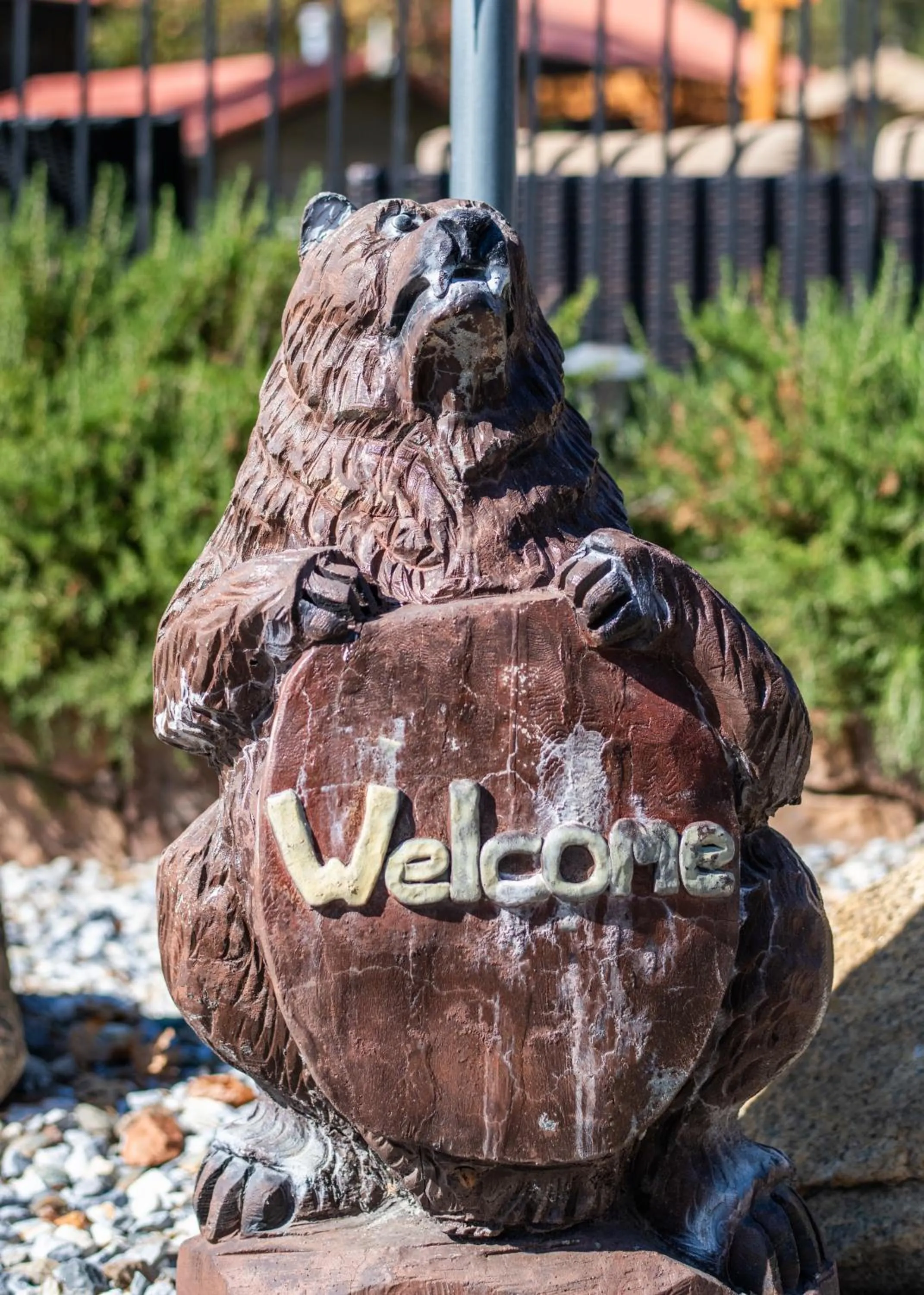 Decorative detail in Yosemite Westgate Lodge