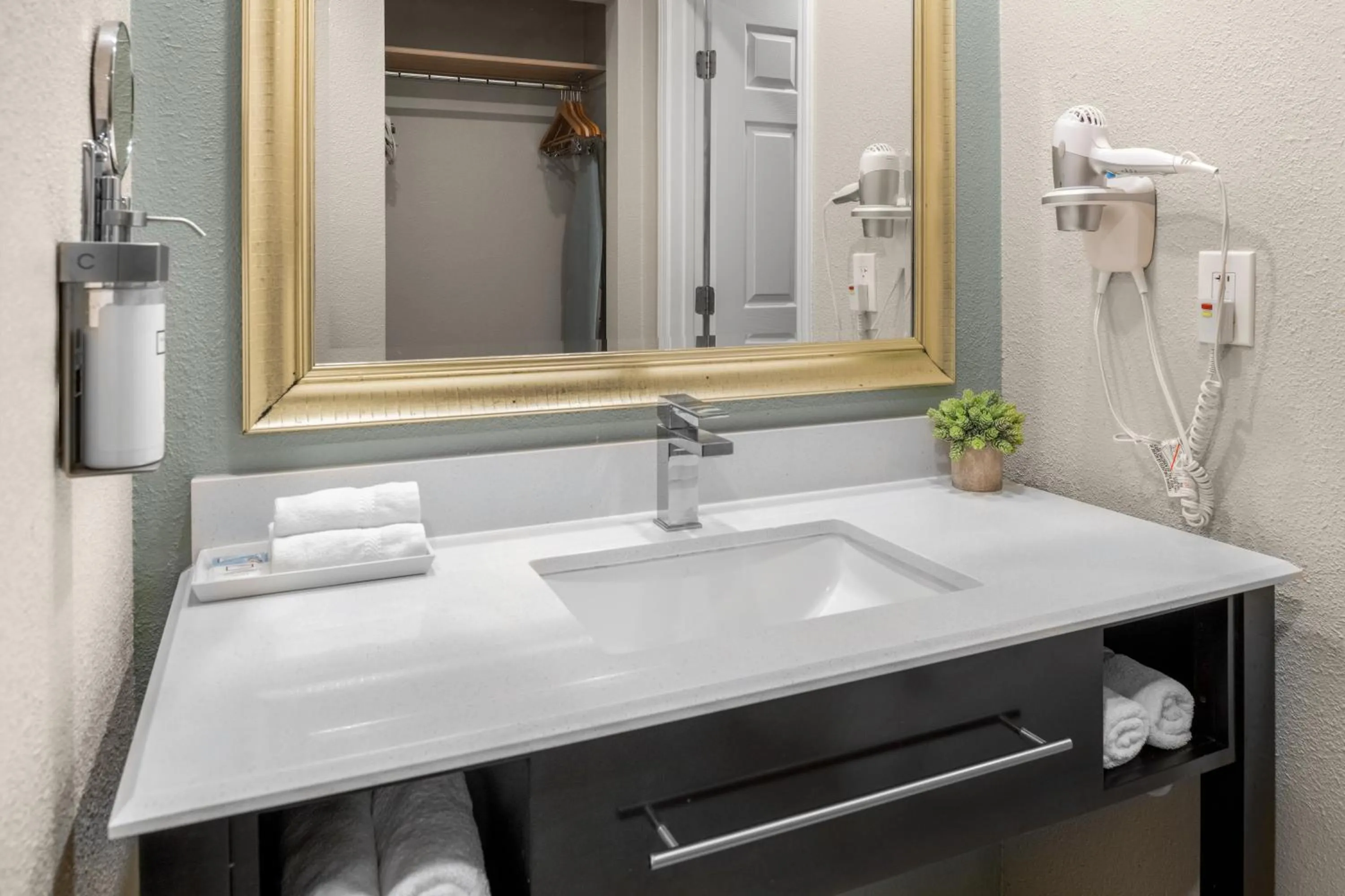 heating in Yosemite Westgate Lodge