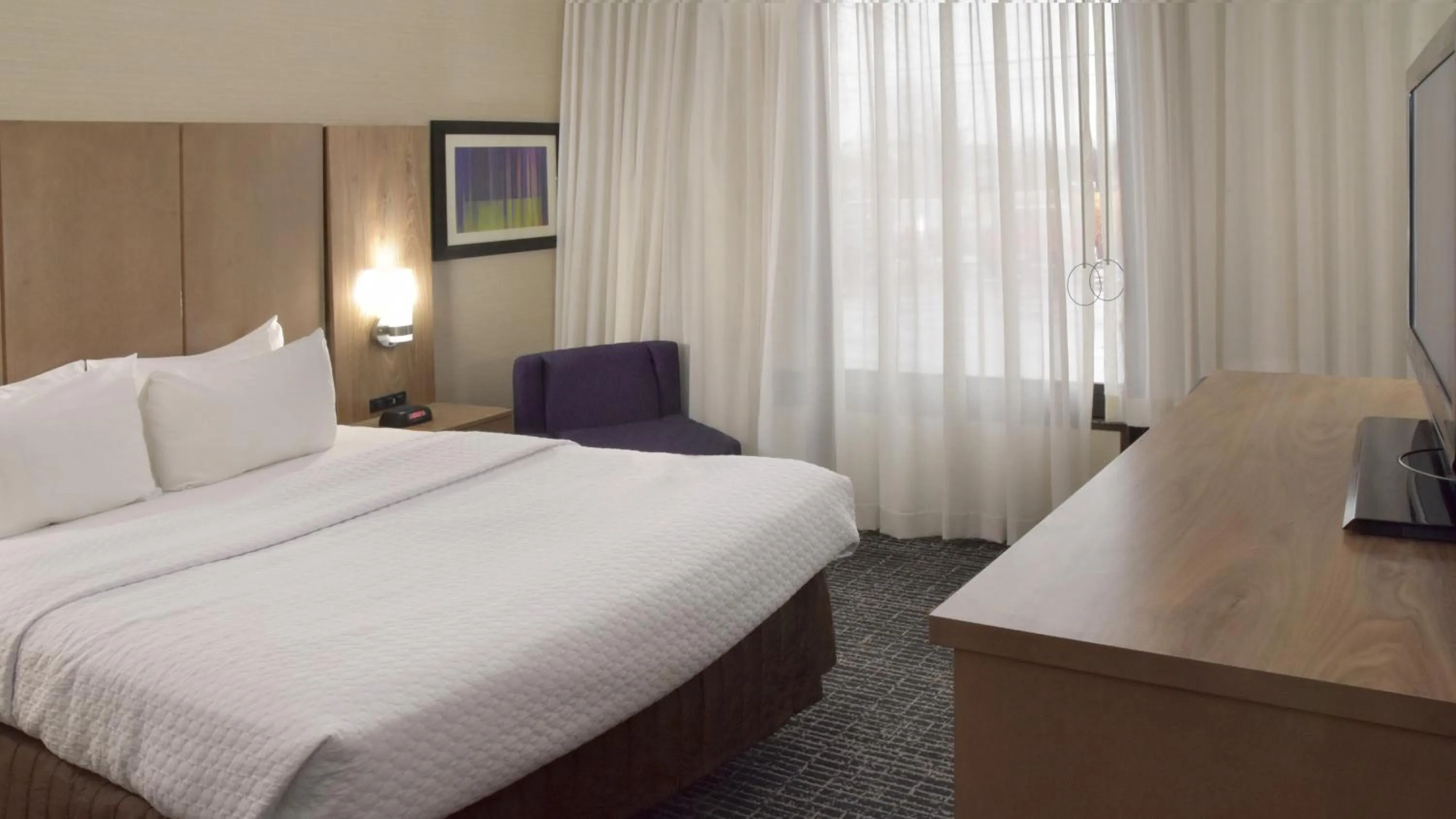 Photo of the whole room, Bed in Crowne Plaza Cleveland Airport by IHG