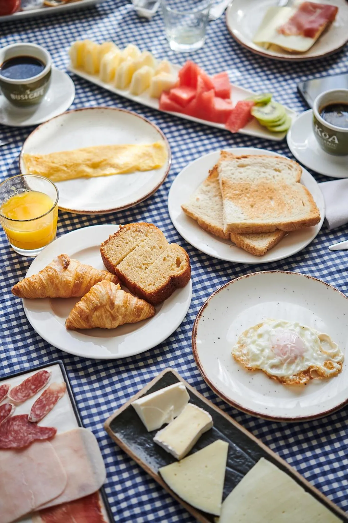 Breakfast in Hotel L'Algadir del Delta