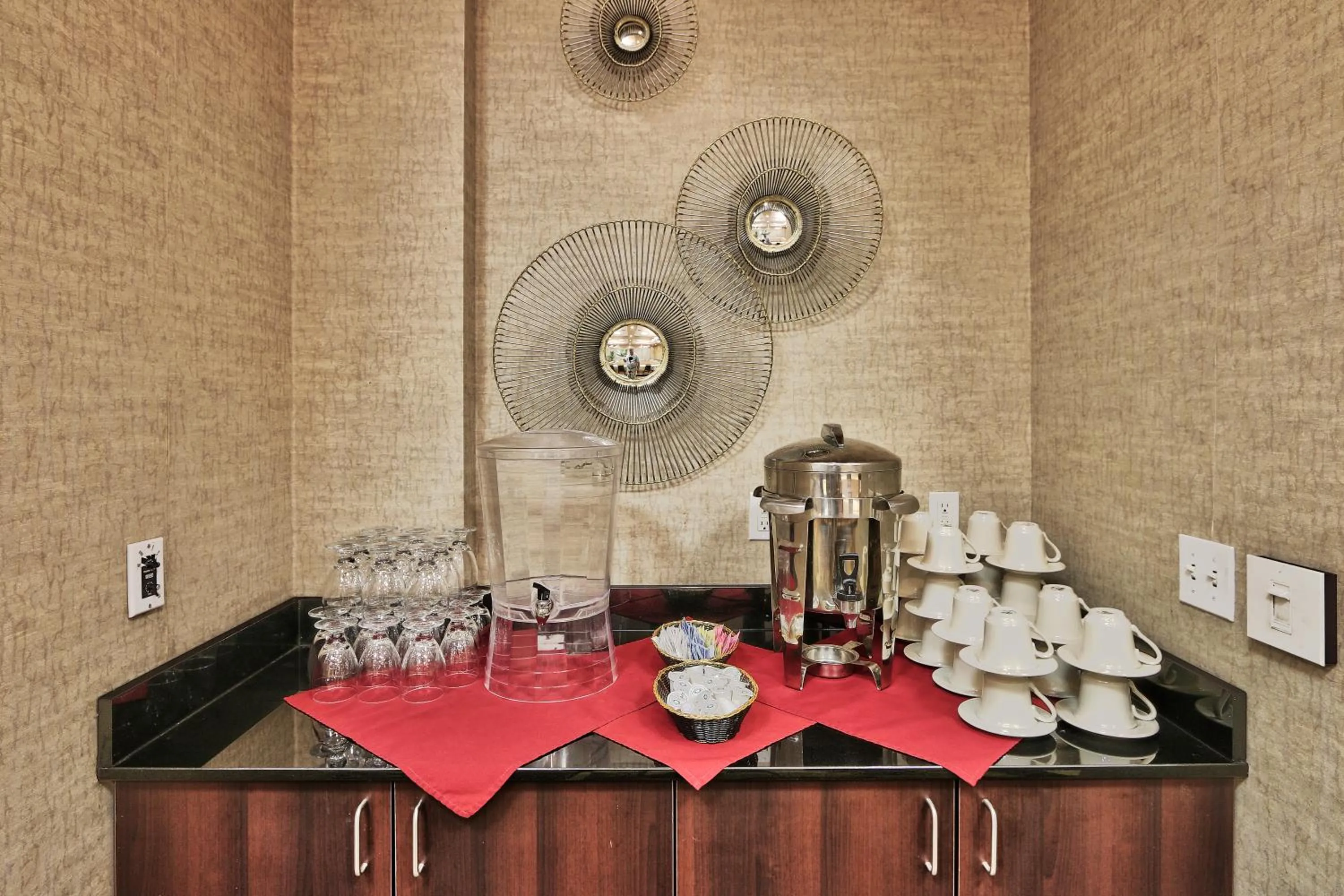 Meeting/conference room in Holiday Inn & Suites Albuquerque-North I-25 by IHG