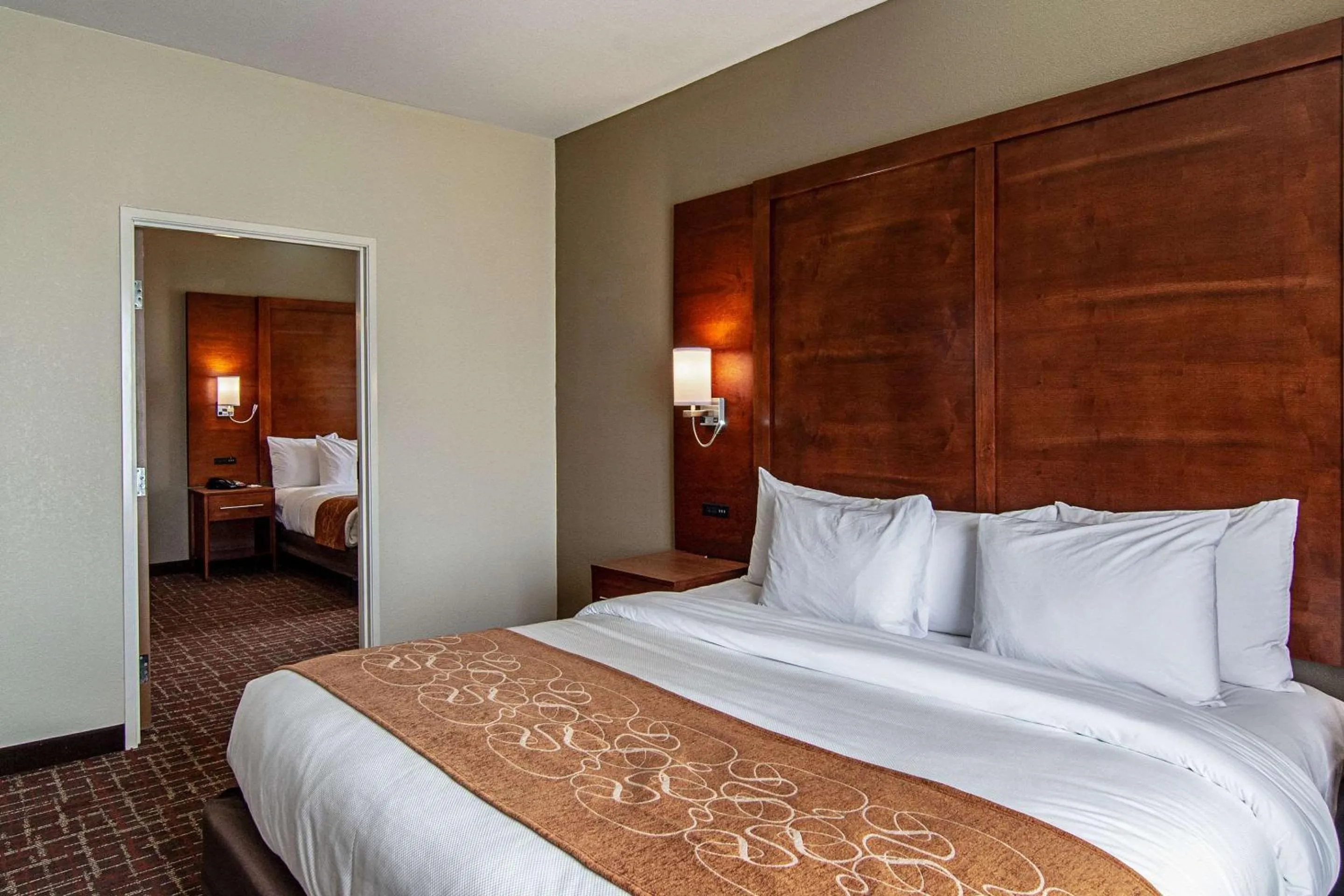 Photo of the whole room in Comfort Suites NW Dallas Near Love Field