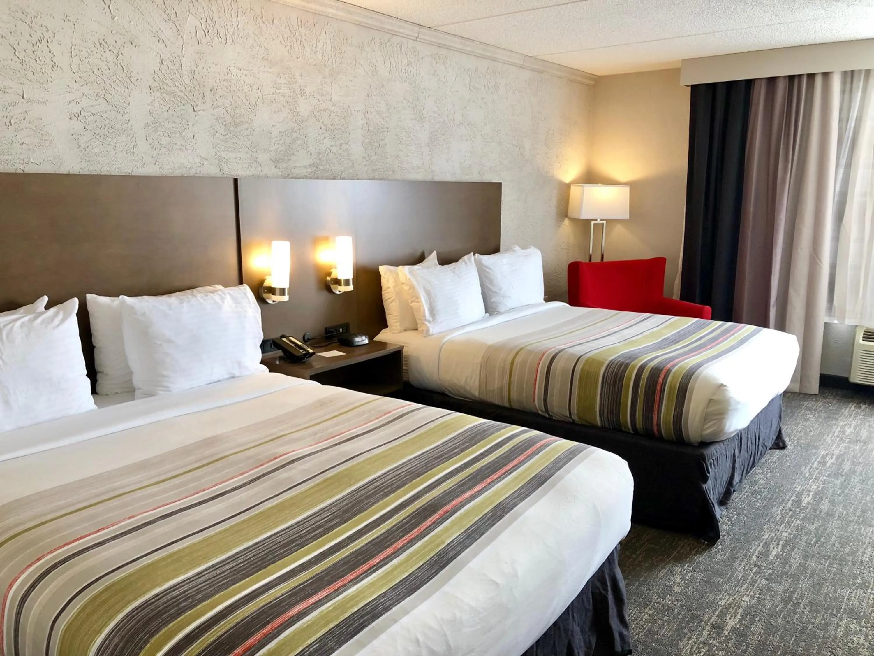 Bedroom, Bed in Country Inn & Suites by Radisson, Mt Pleasant-Racine West, WI
