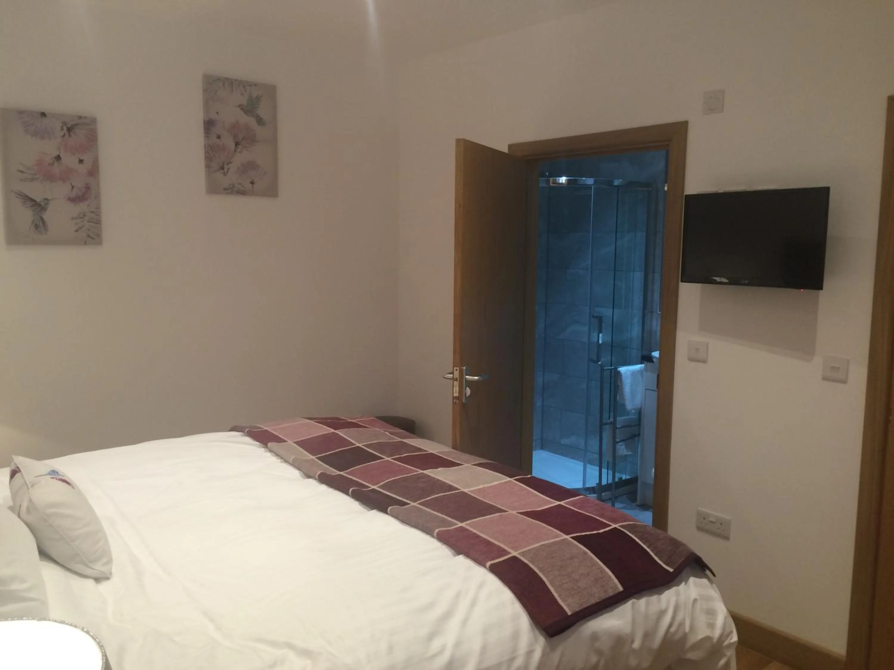 Bed in The Radnor Arms