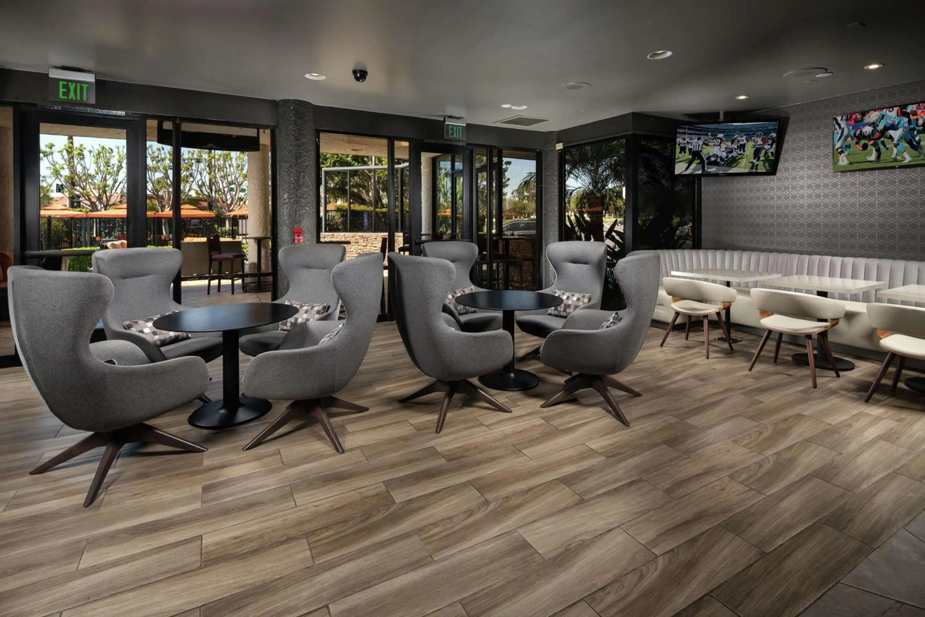 Lounge or bar in DoubleTree by Hilton Carson