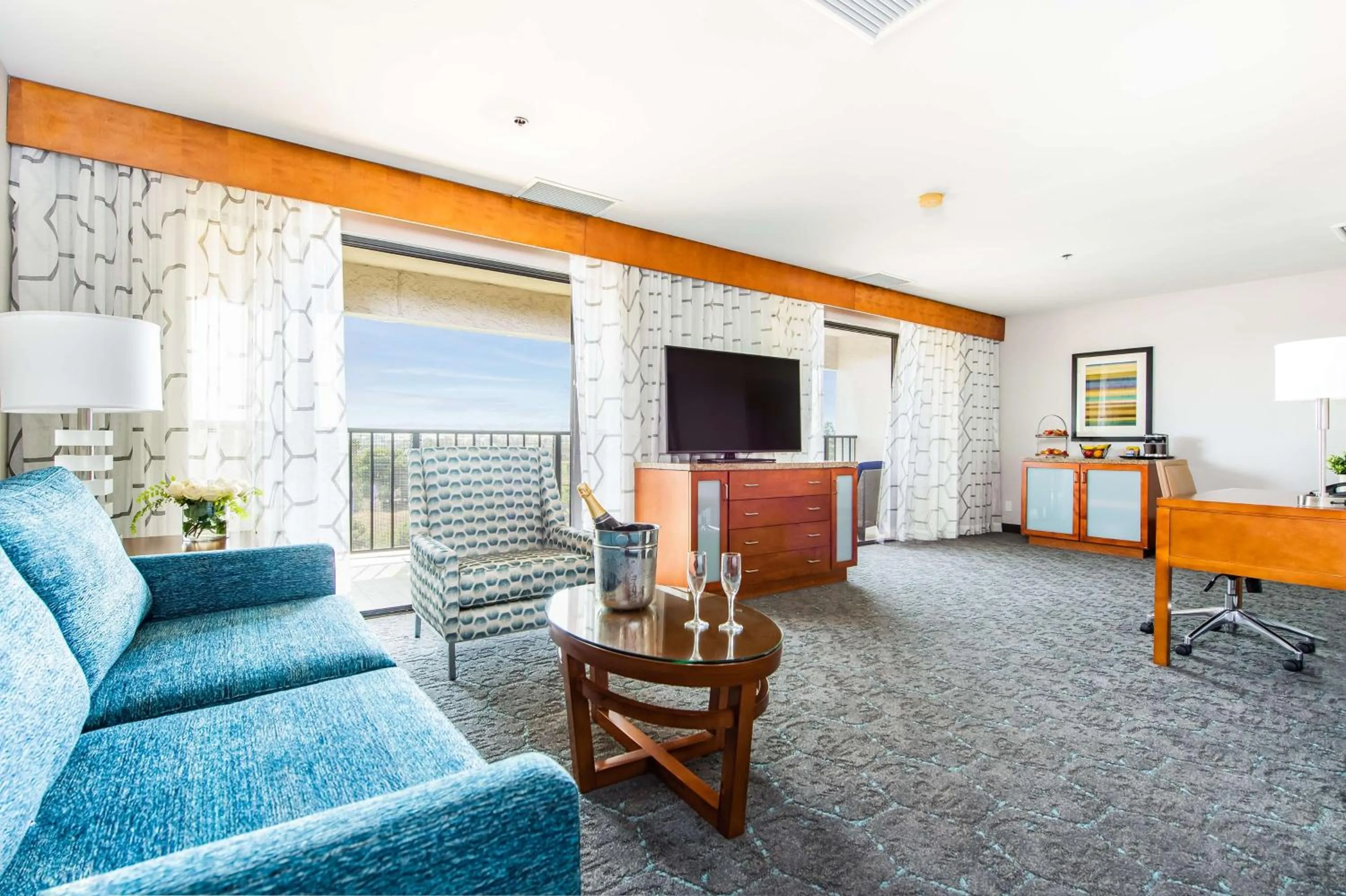 Bedroom in DoubleTree by Hilton Carson