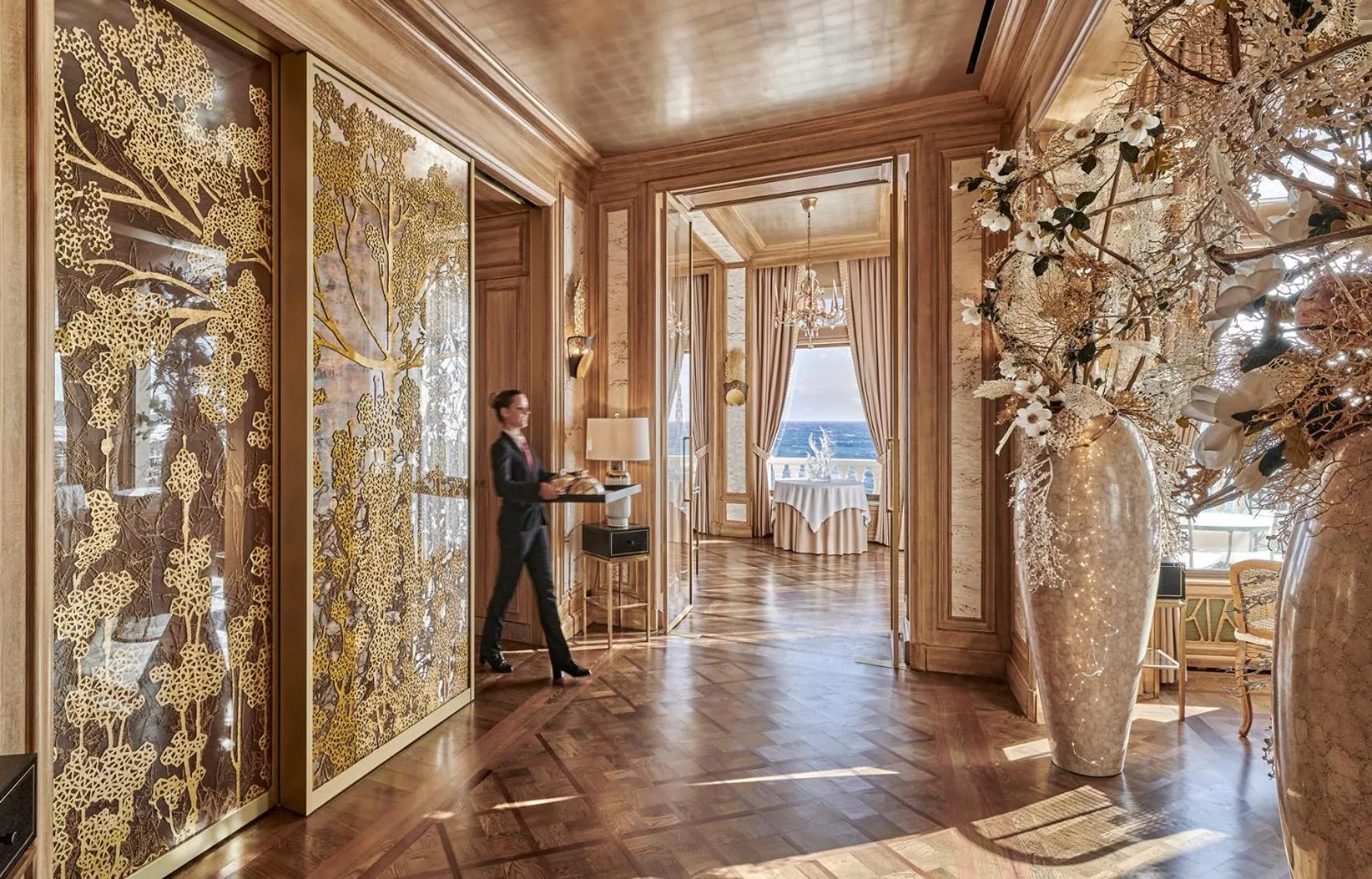 People in La Réserve de Beaulieu