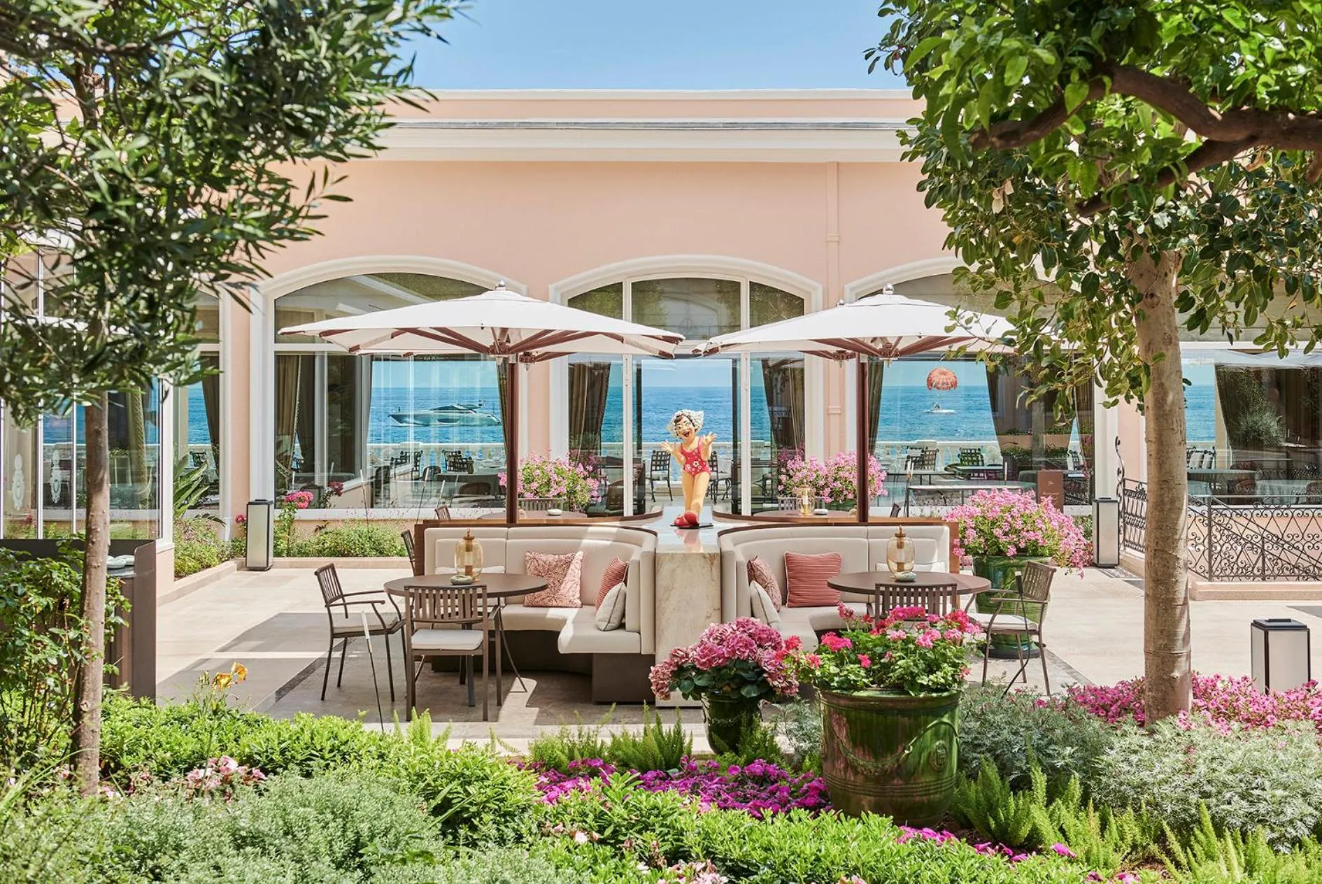 Property building in La Réserve de Beaulieu