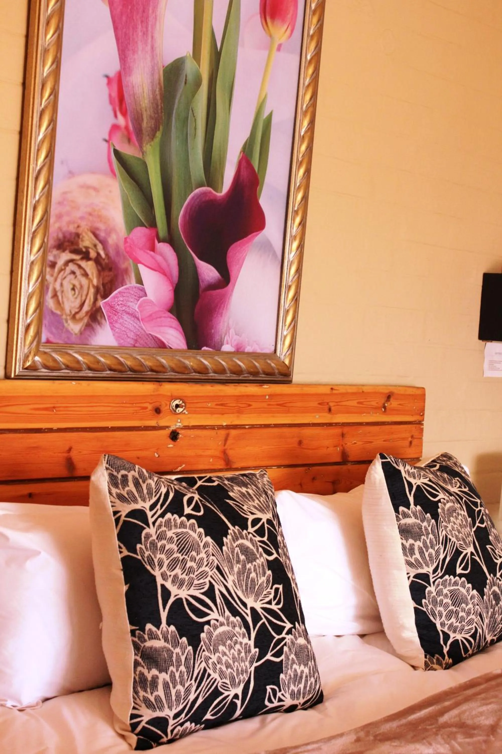 Decorative detail in The-Ark B&B