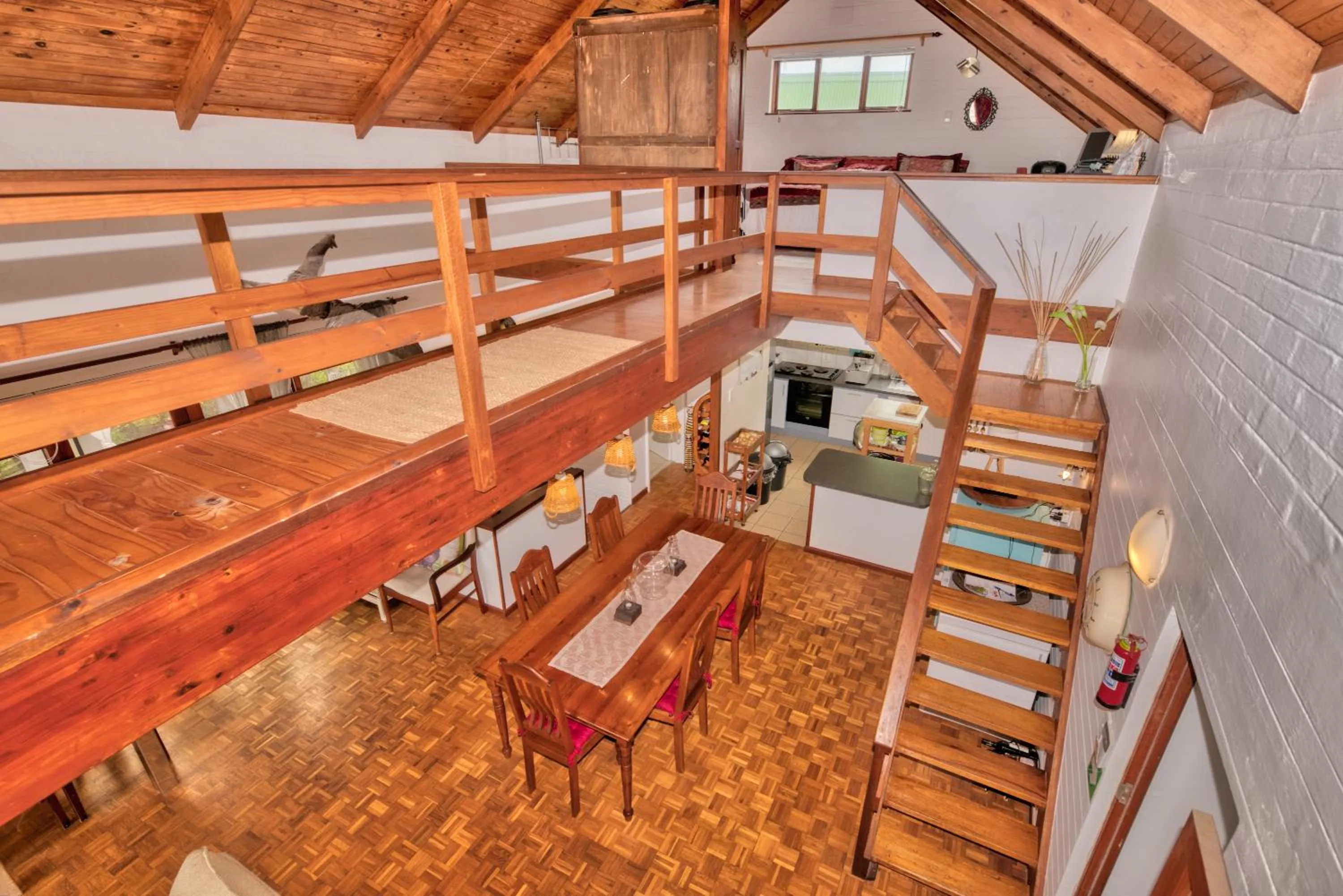 Communal lounge/ TV room in The-Ark B&B