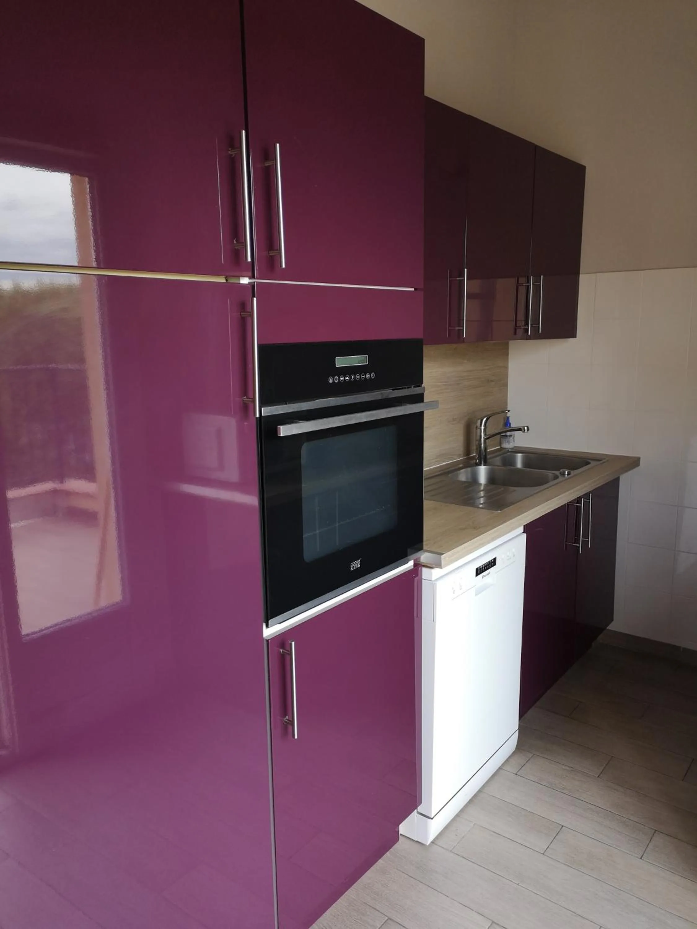 stove in Atoll Hotel restaurant