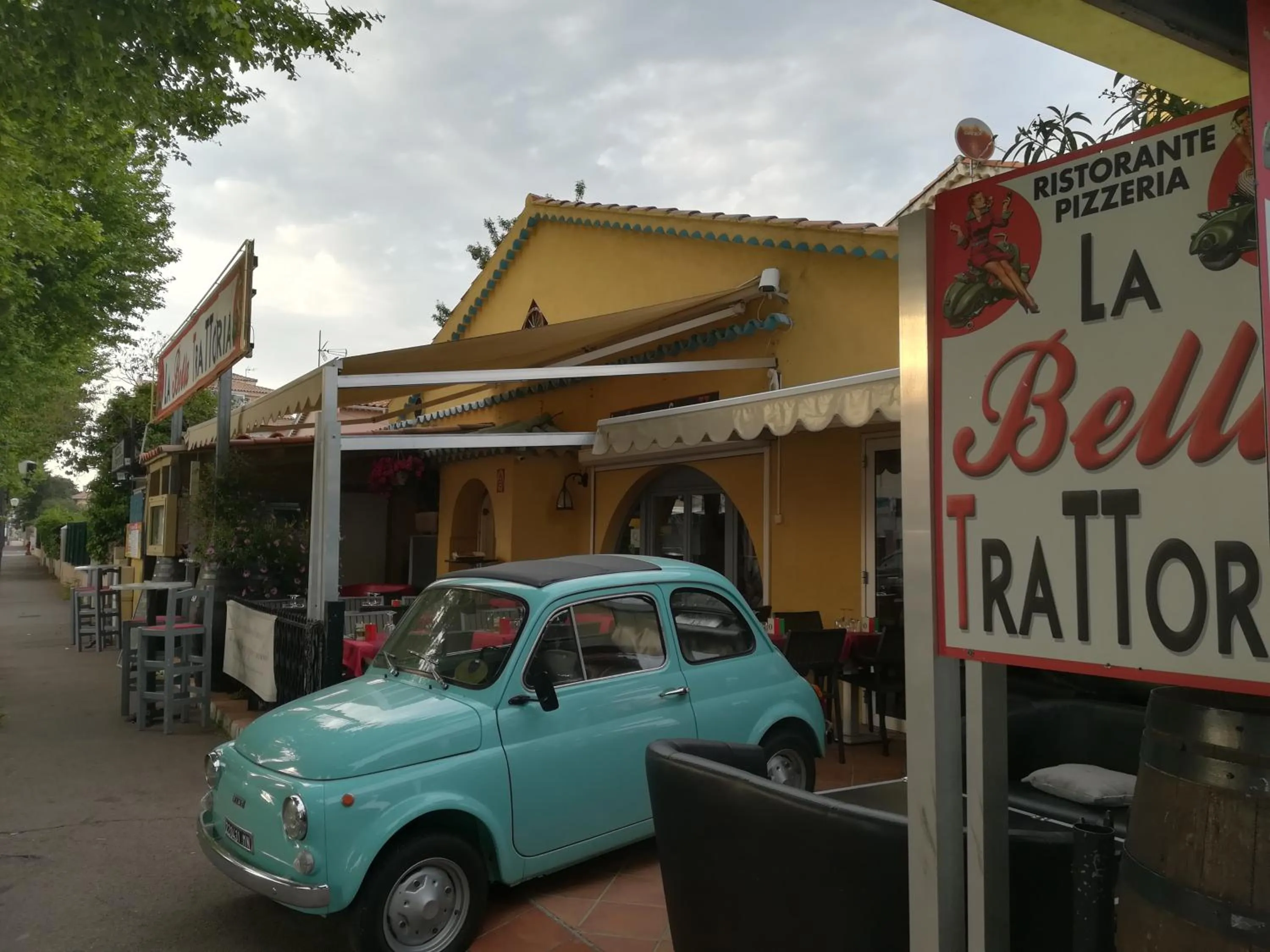 Facade/entrance in Atoll Hotel restaurant