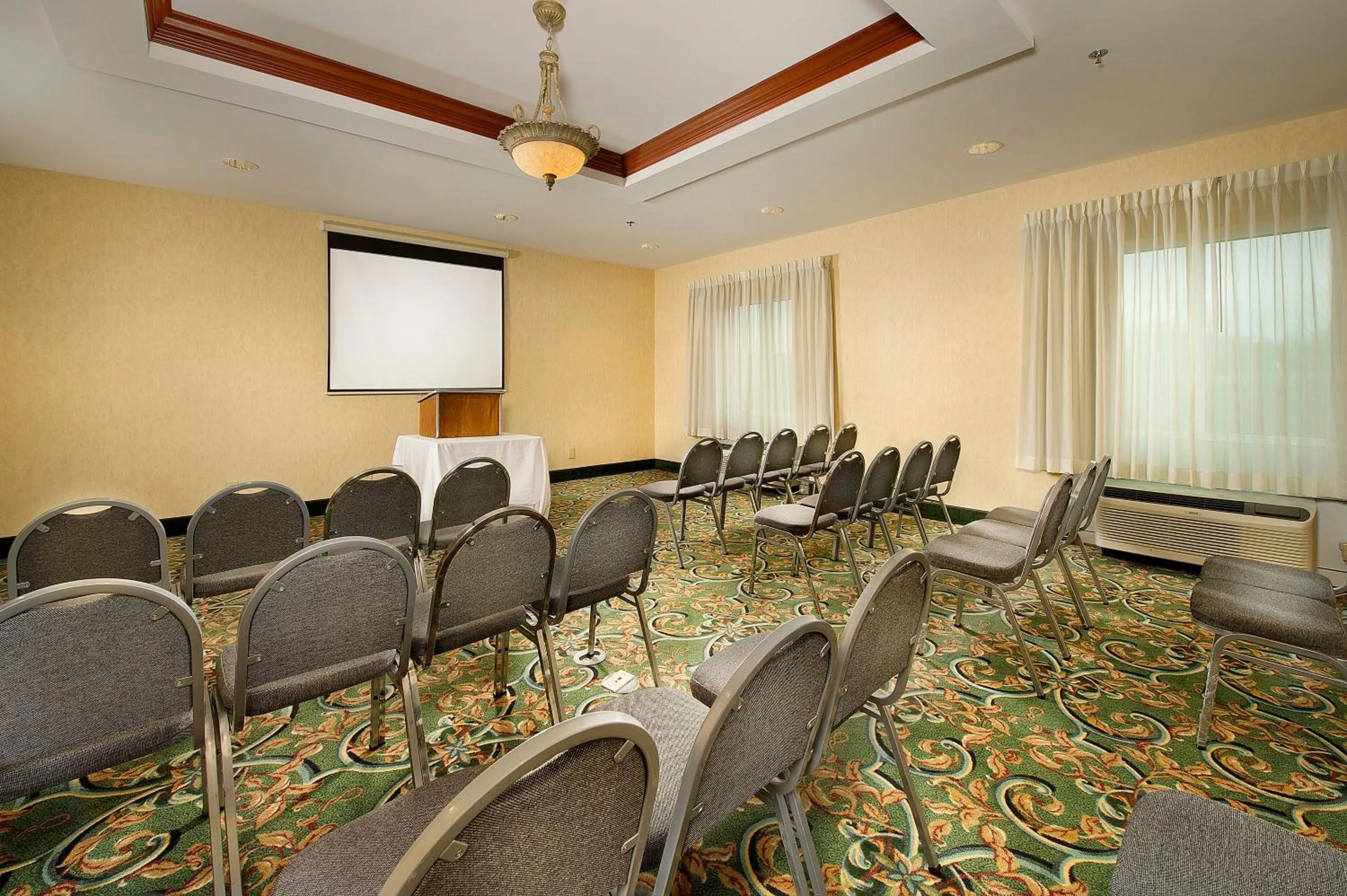 Meeting/conference room in Holiday Inn Express Hotel & Suites Lenoir City Knoxville Area by IHG