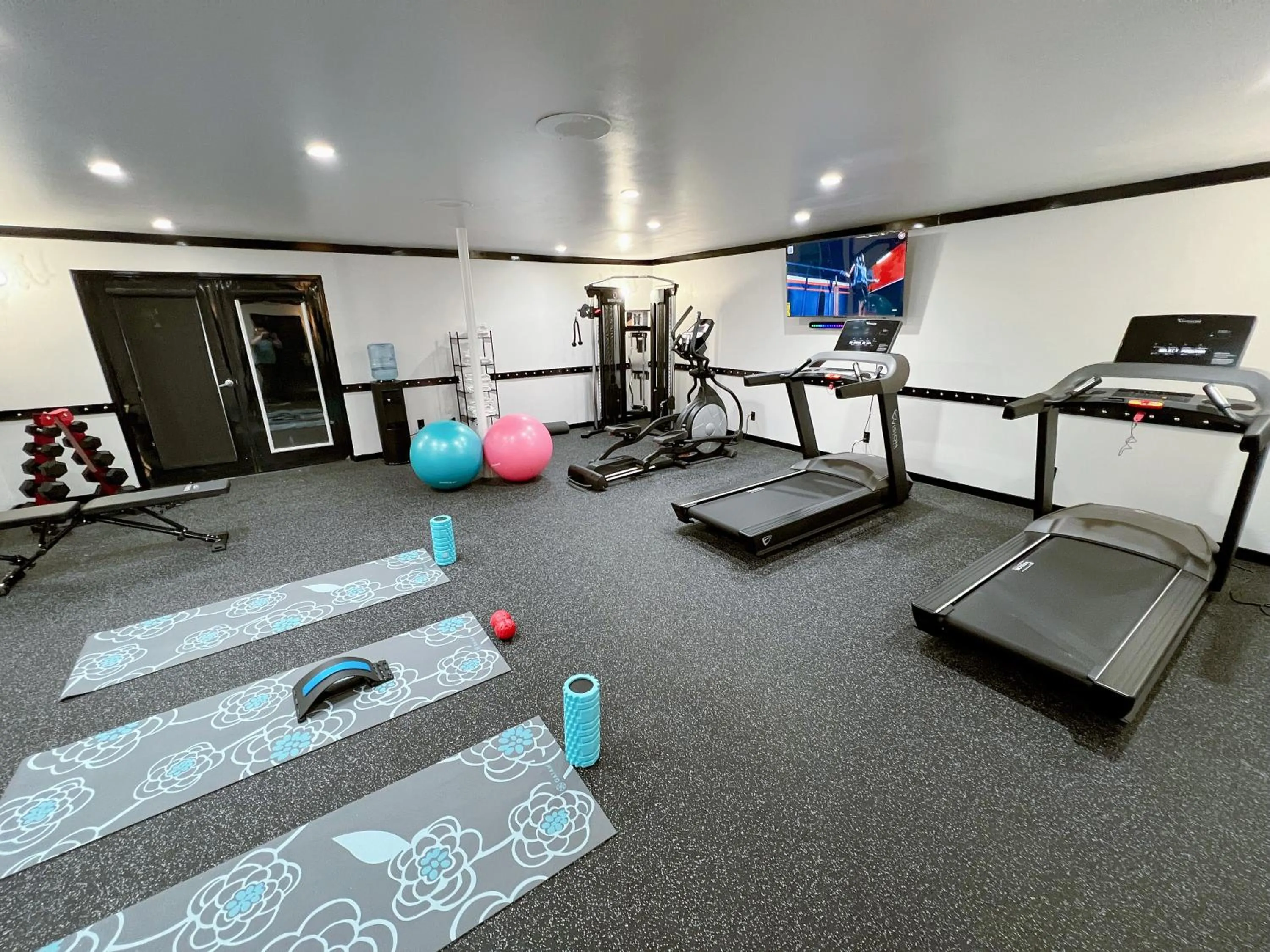 Fitness centre/facilities in Serene Vegas Boutique Hotel Las Vegas