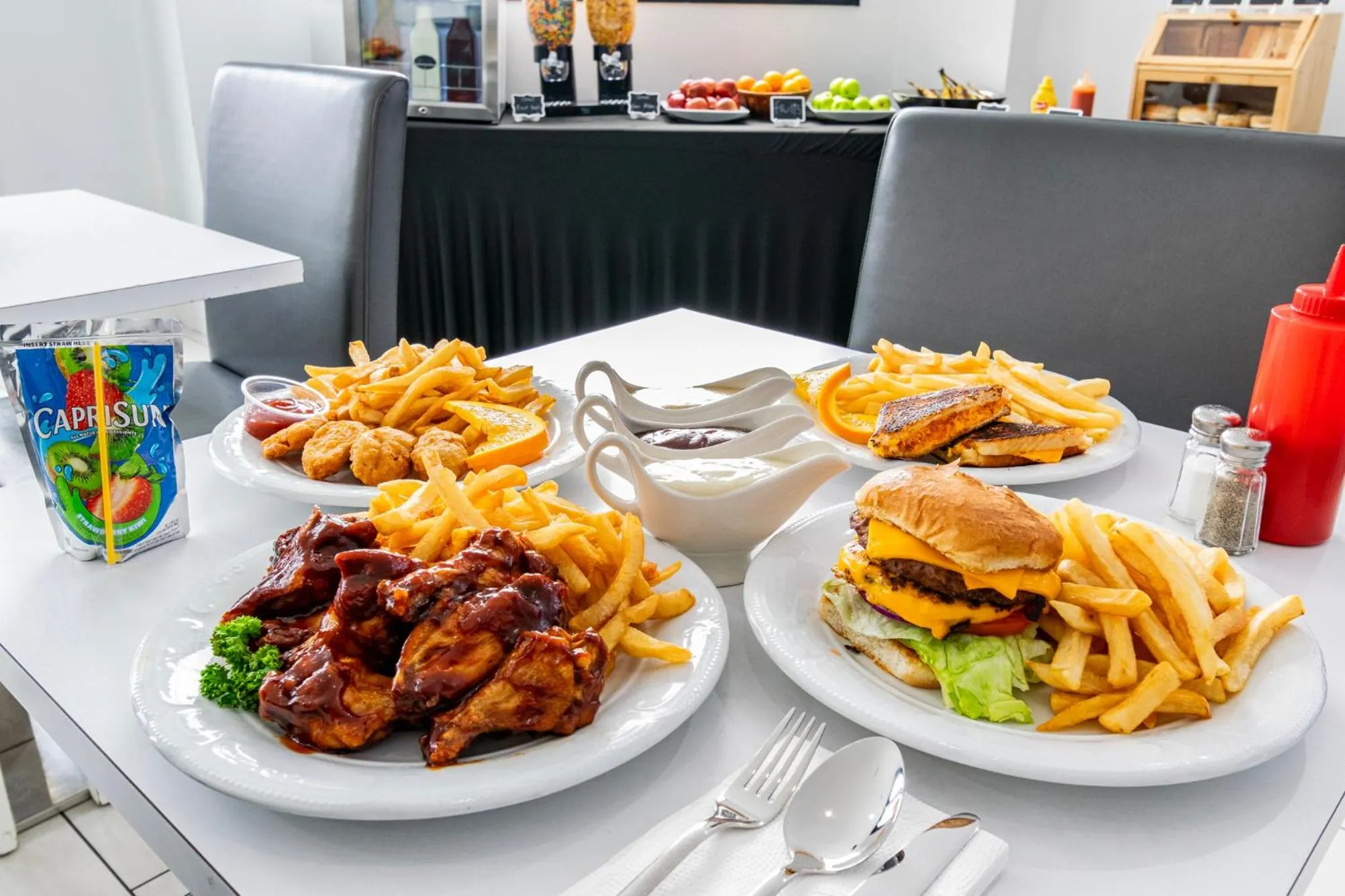 Food and drinks in Serene Vegas Boutique Hotel Las Vegas