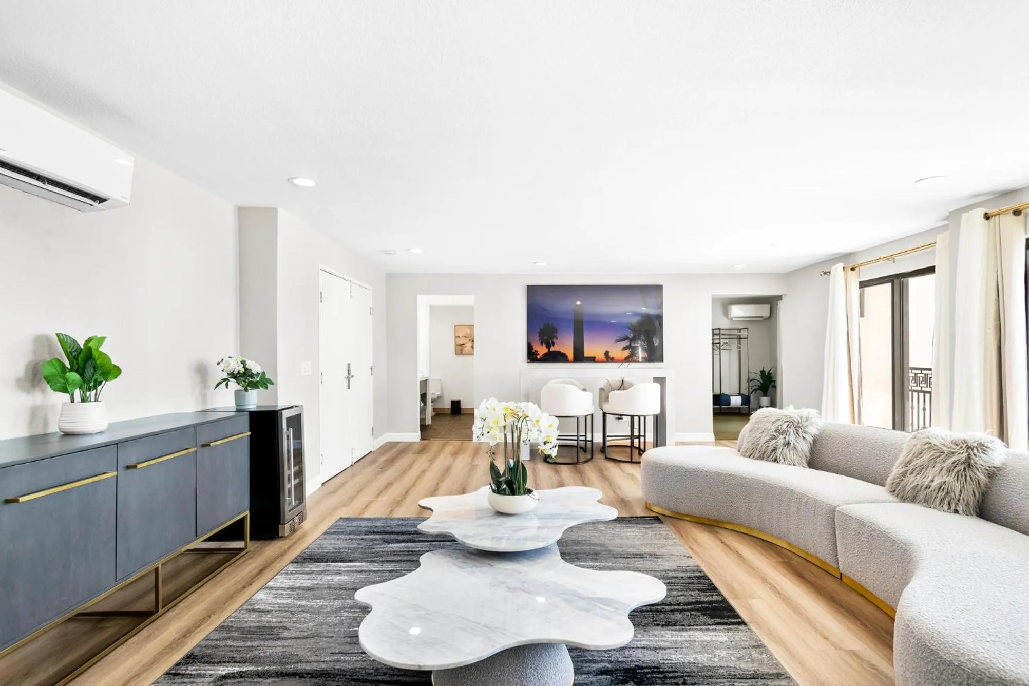 Living room in Serene Vegas Boutique Hotel Las Vegas