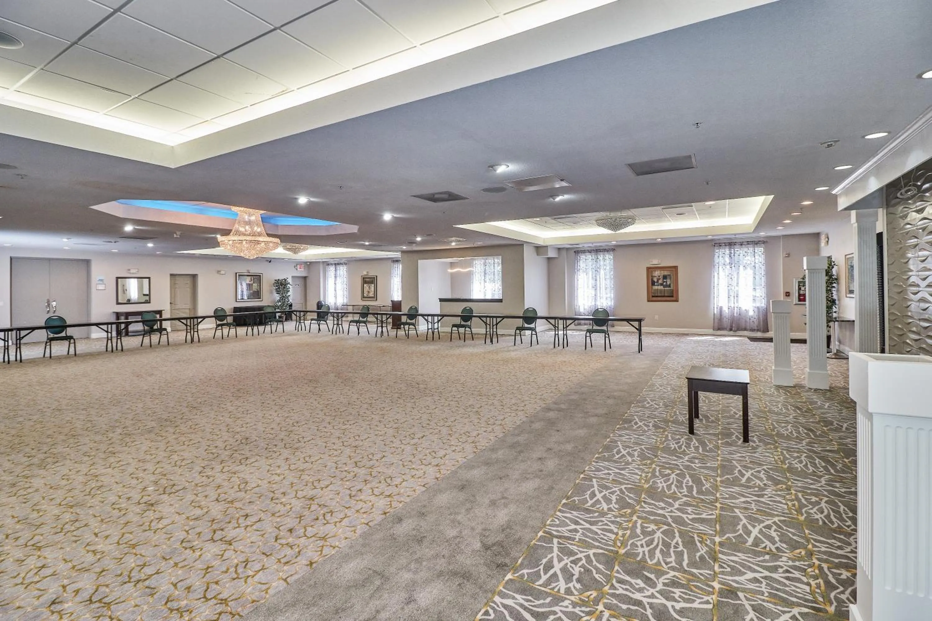Banquet/Function facilities in Holiday Inn Express Hotel & Suites Clearwater US 19 North by IHG