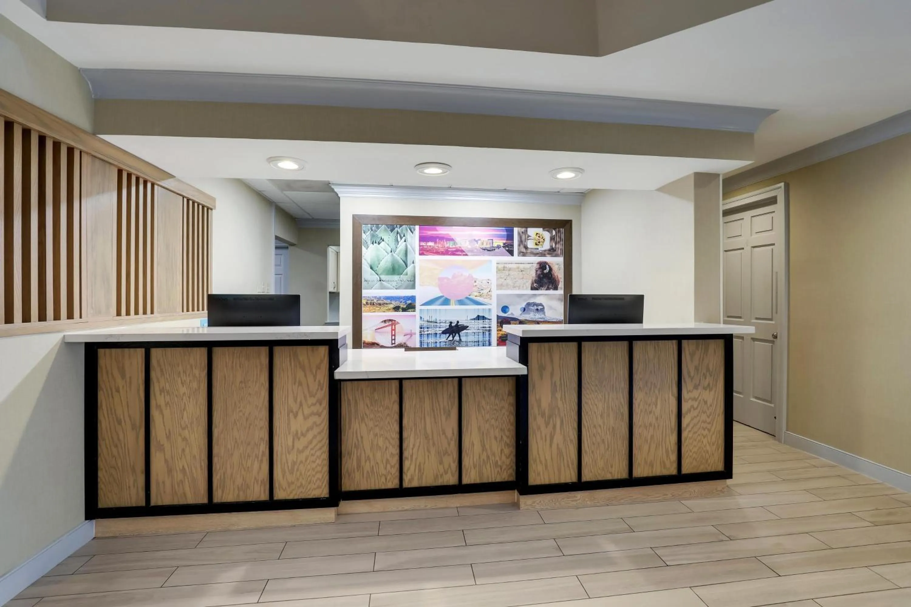Lobby or reception in Sonesta ES Suites San Jose - Airport