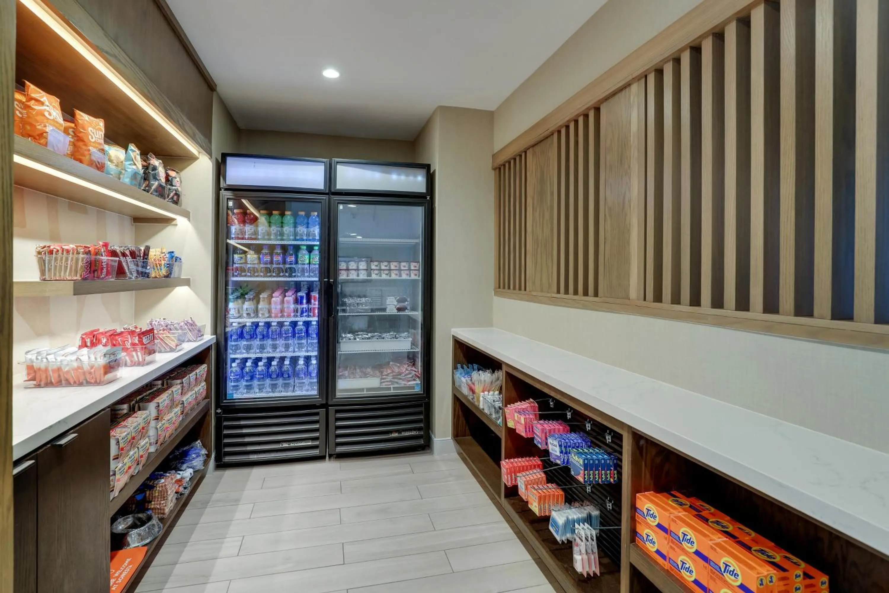 Food and drinks in Sonesta ES Suites San Jose - Airport