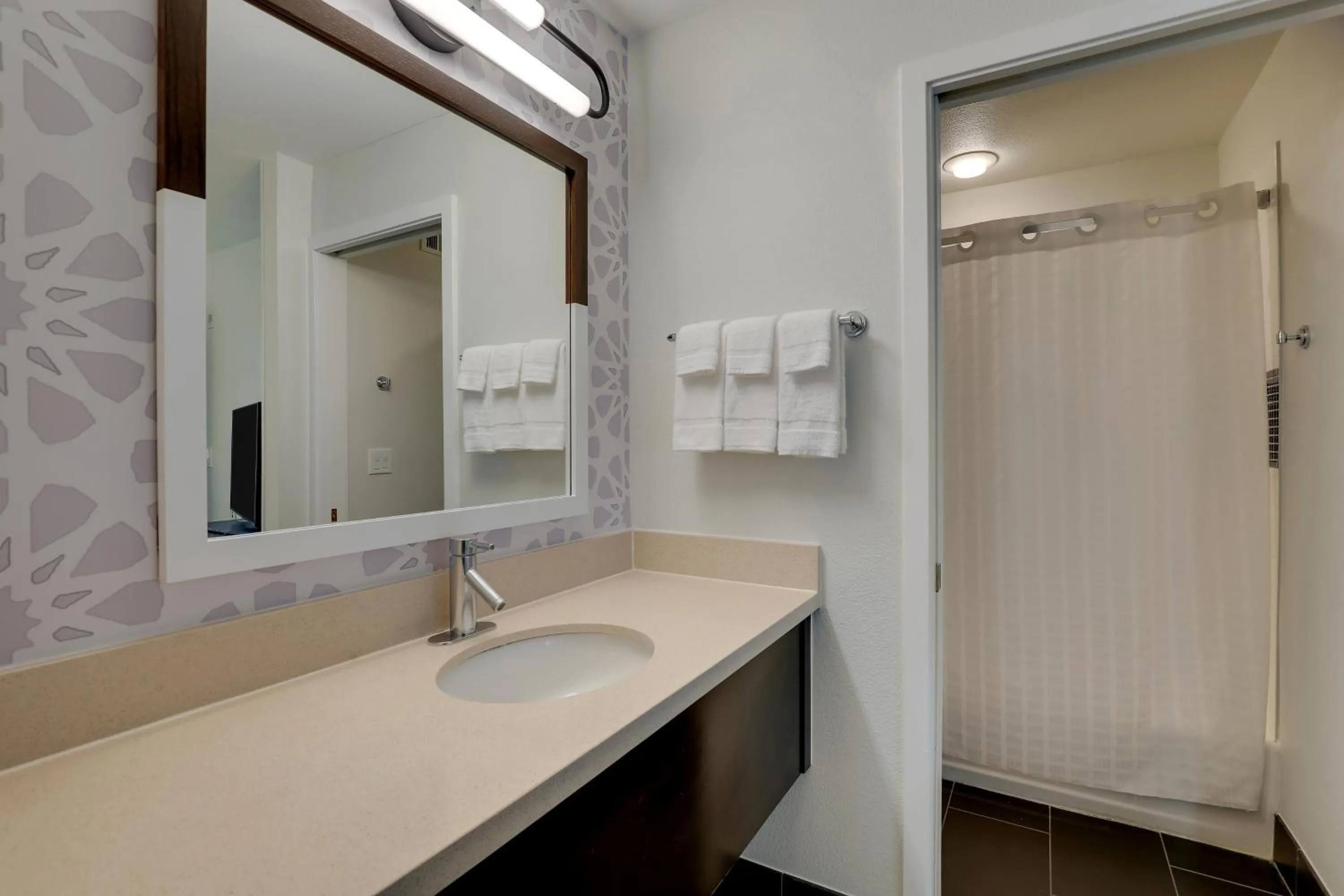 Bathroom in Sonesta ES Suites San Jose - Airport