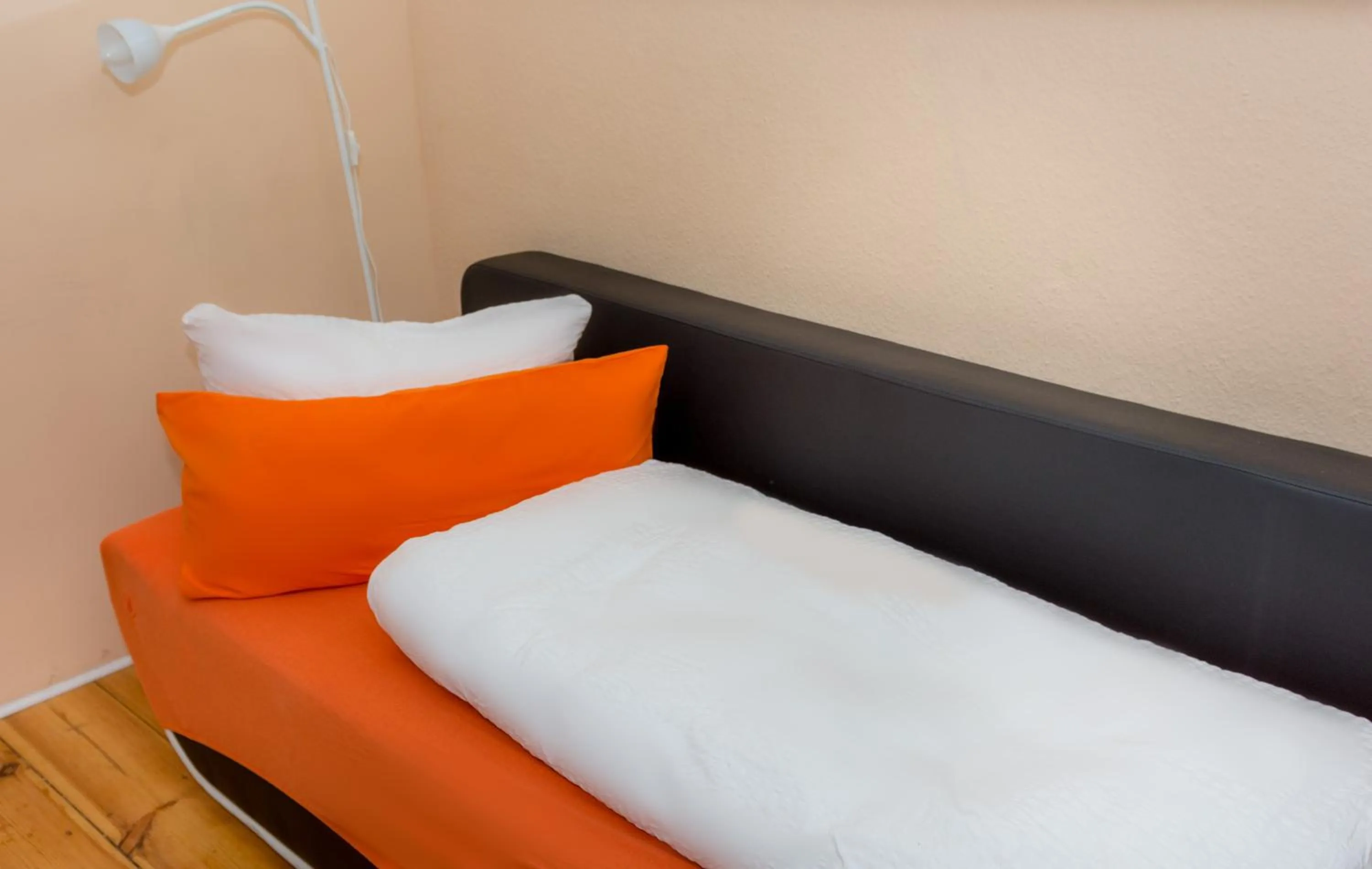 Bed in City Guesthouse Pension Berlin