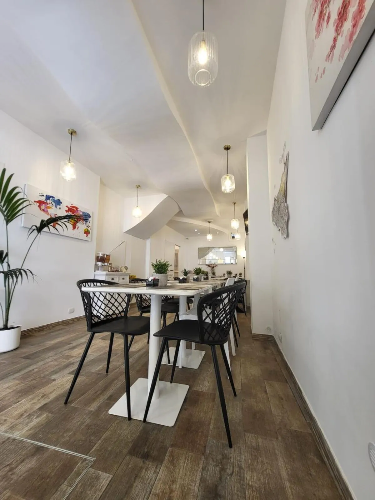 Dining area in Atrium