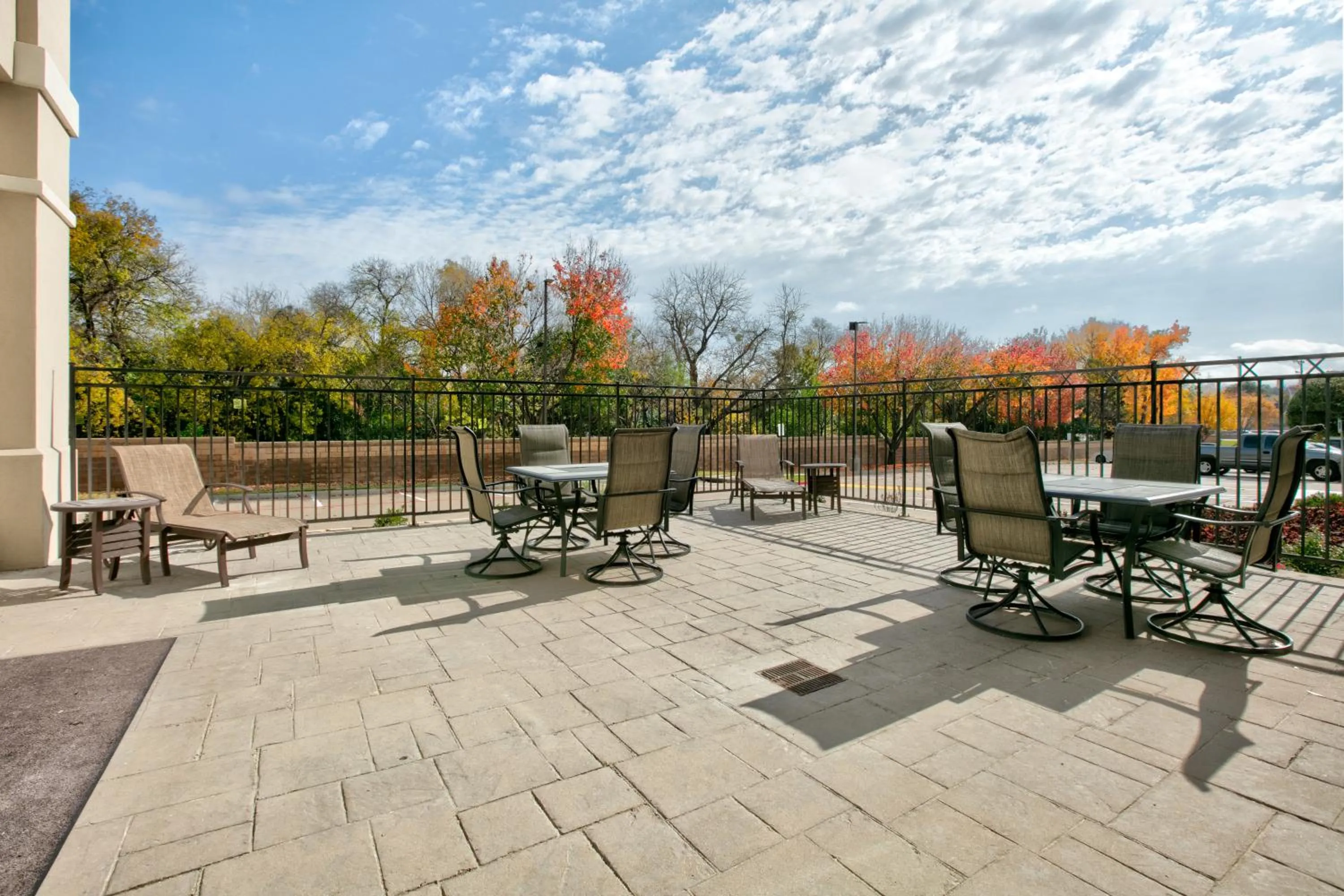 Patio in Holiday Inn Express & Suites North Dallas at Preston by IHG