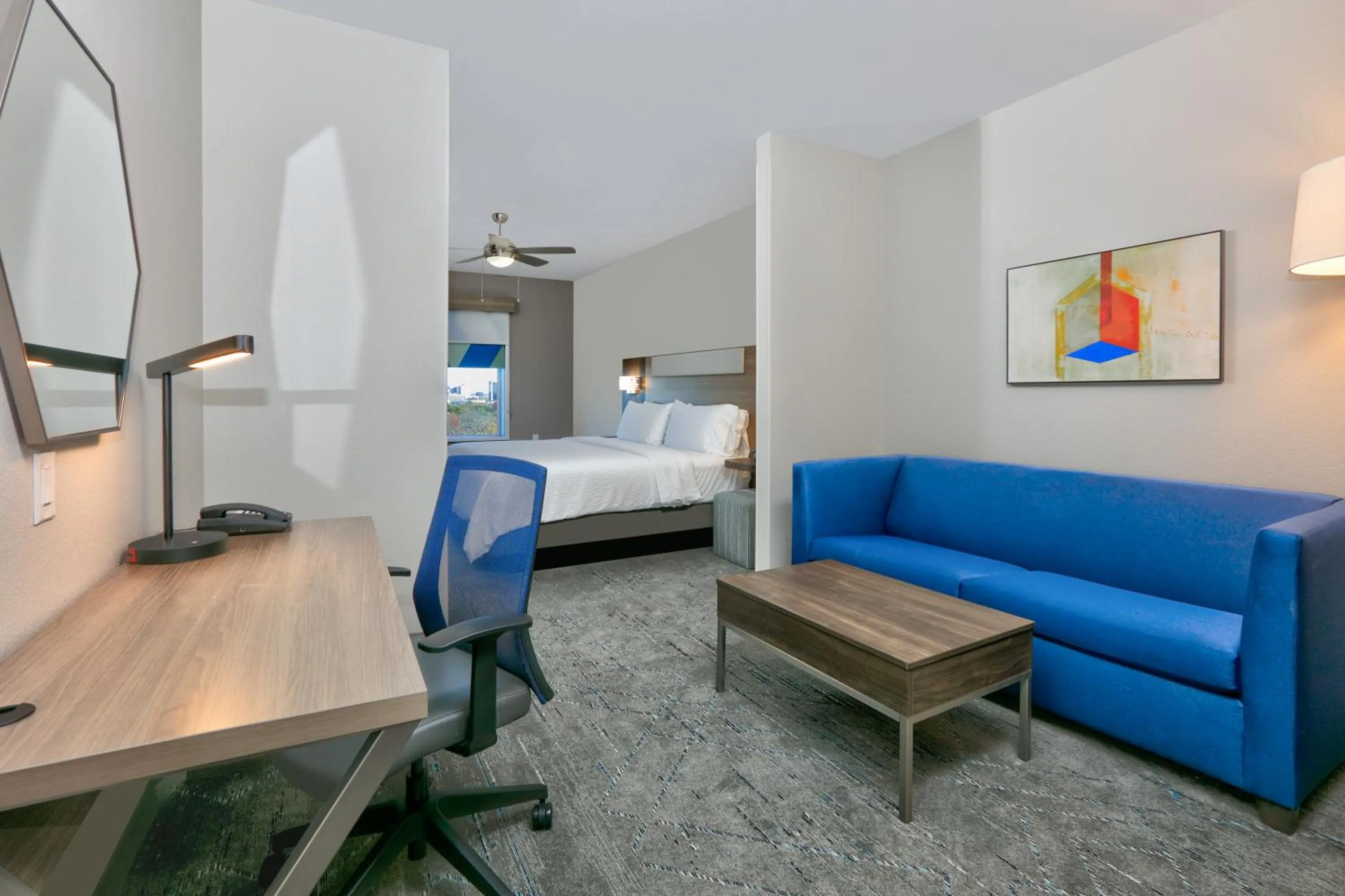 Bed in Holiday Inn Express & Suites North Dallas at Preston by IHG