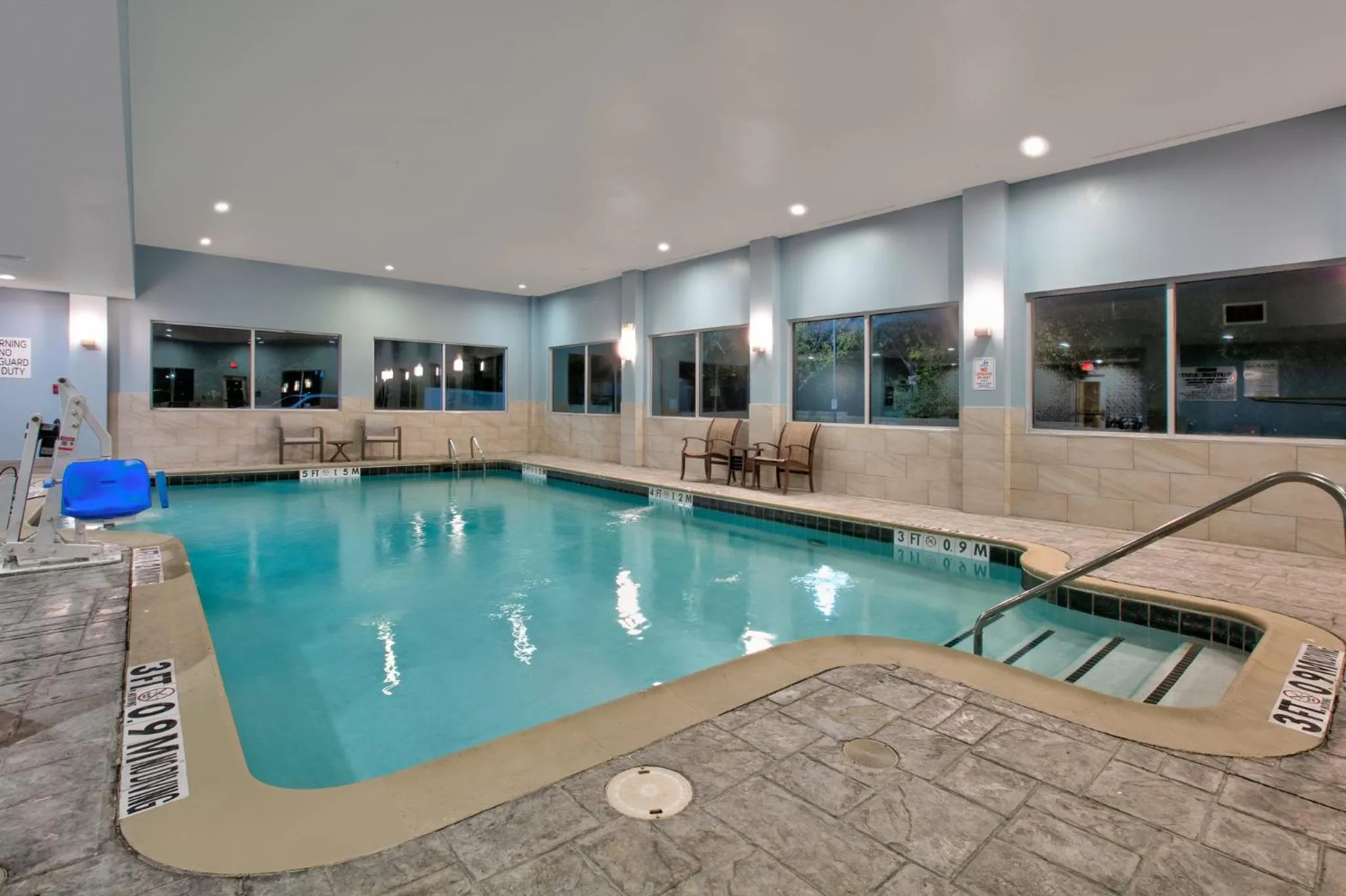 Swimming pool in Holiday Inn Express & Suites North Dallas at Preston by IHG