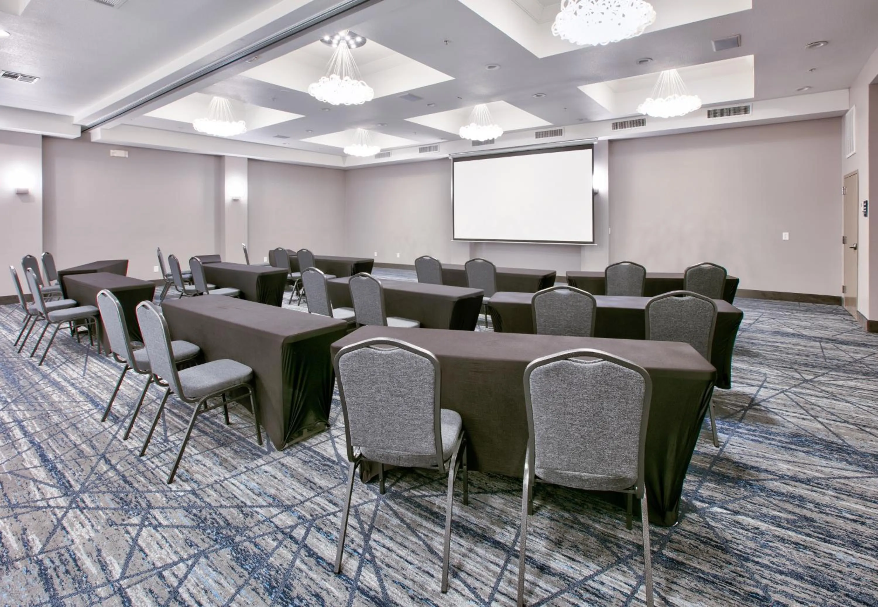 Meeting/conference room in Holiday Inn Express & Suites North Dallas at Preston by IHG
