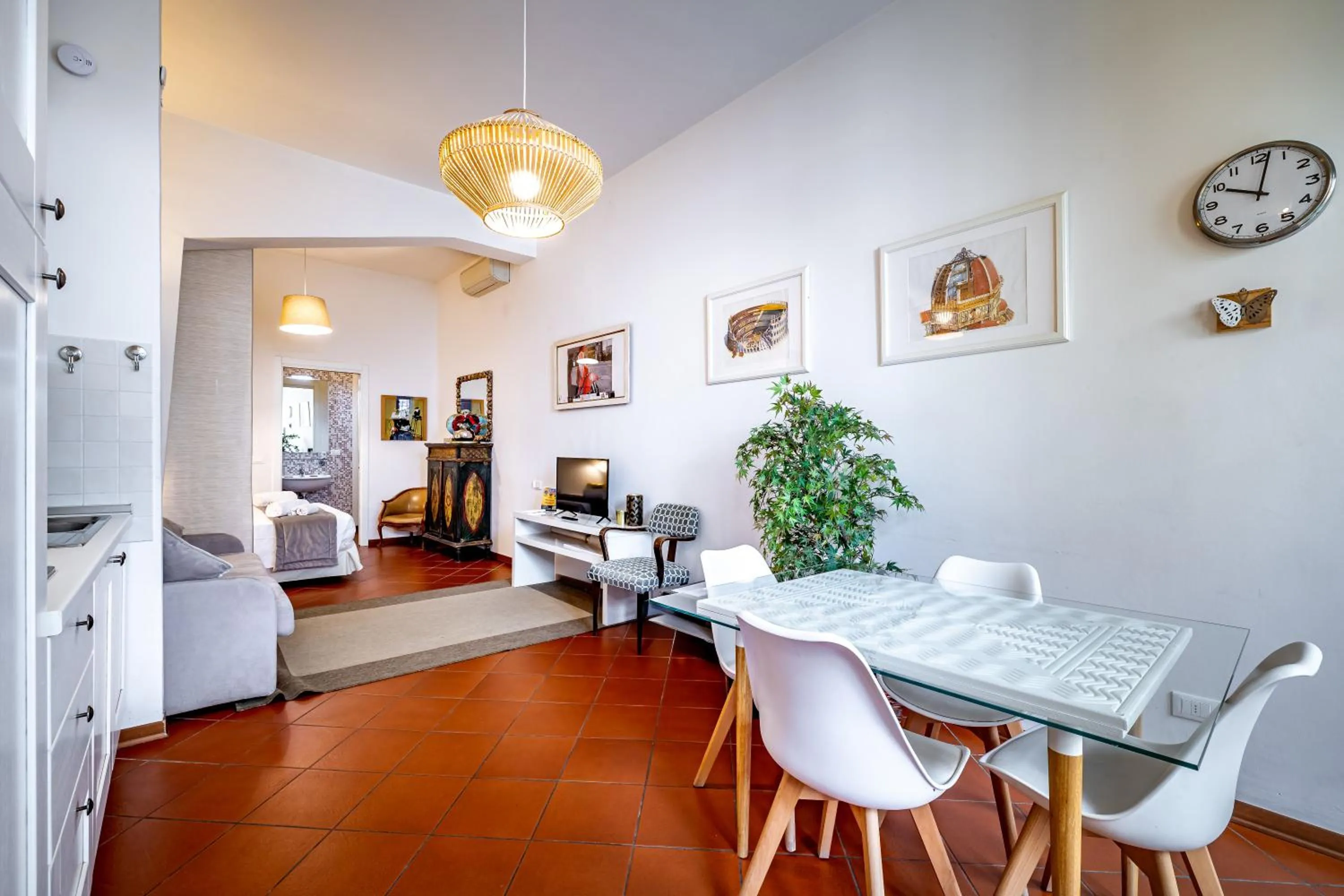 Kitchen or kitchenette, Bed in YiD Cimabue