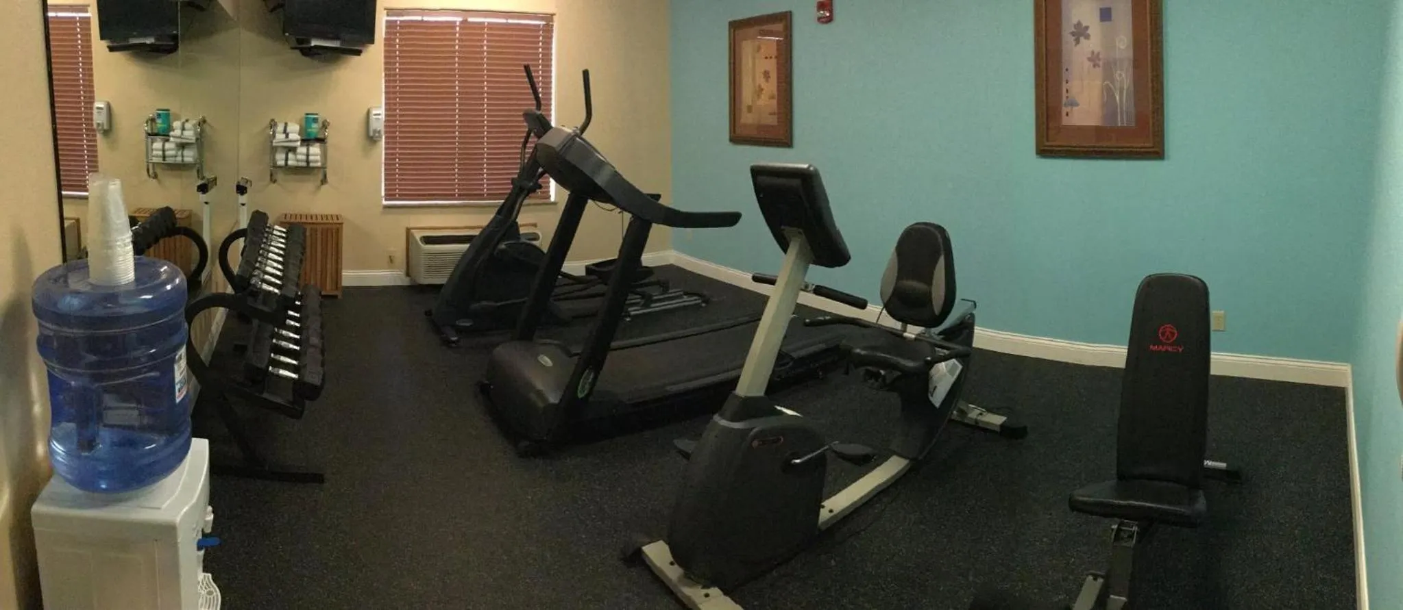 Fitness centre/facilities in Holiday Inn Express Hotel and Suites Alice by IHG