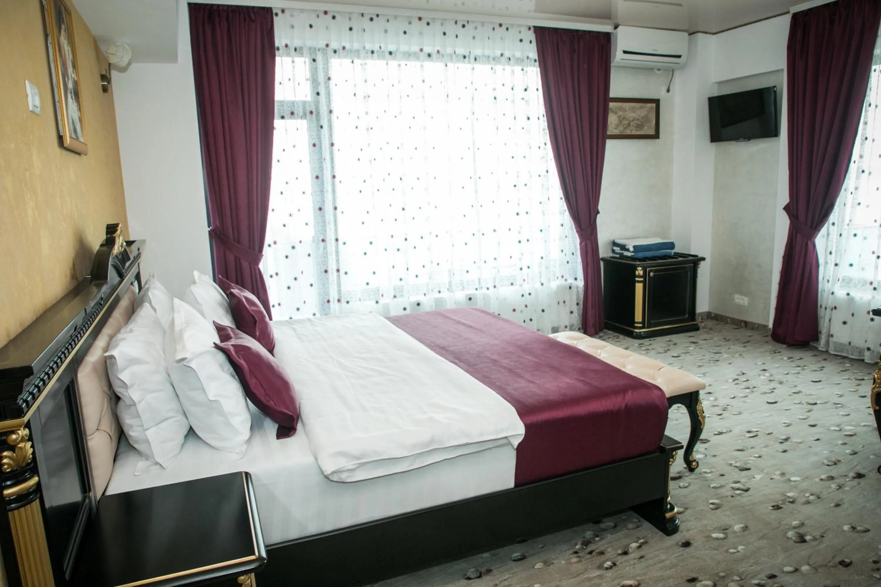 Bed in Almar Lake View Boutique H Adults Only