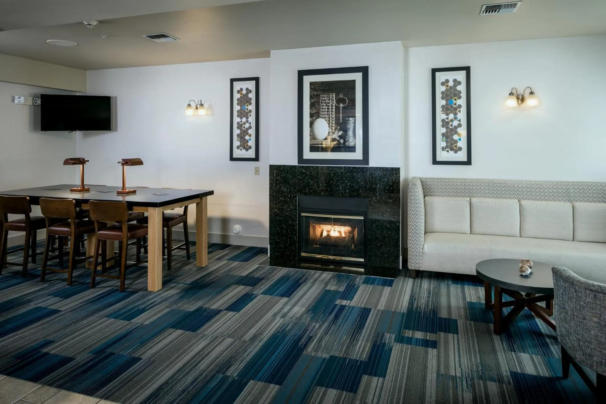 Property building in Holiday Inn Express Corvallis-On the River by IHG