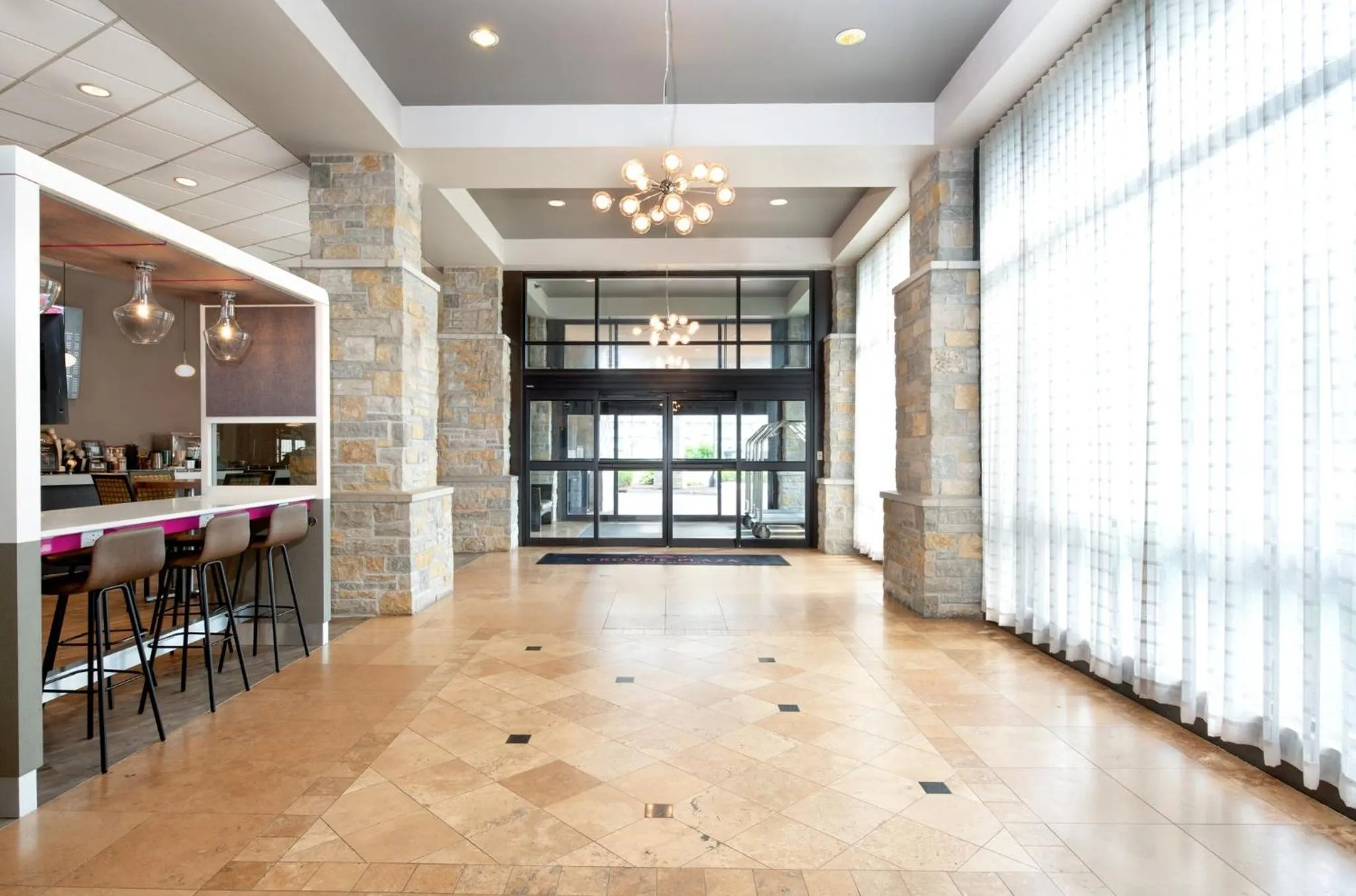 Property building in Crowne Plaza Milwaukee Airport by IHG