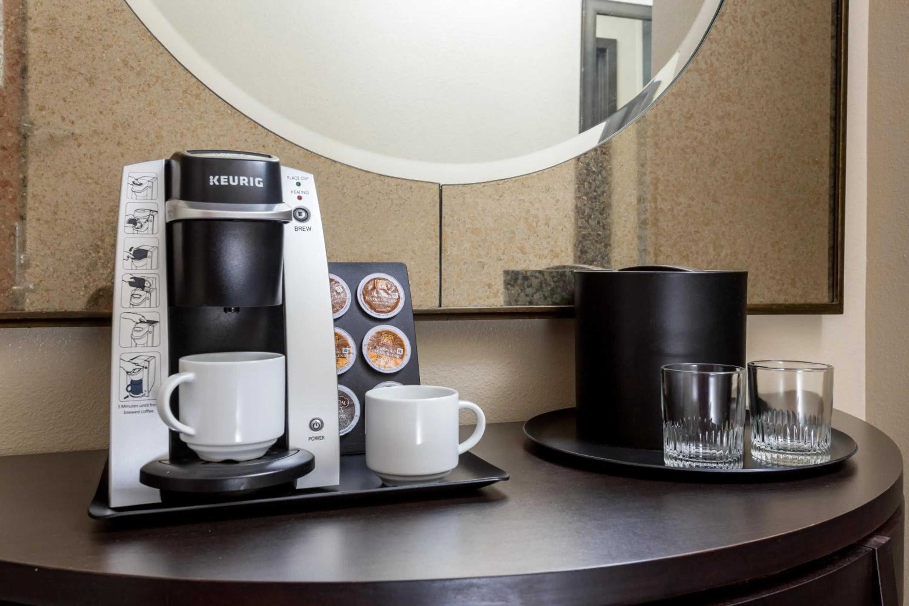 Photo of the whole room in Crowne Plaza Milwaukee Airport by IHG