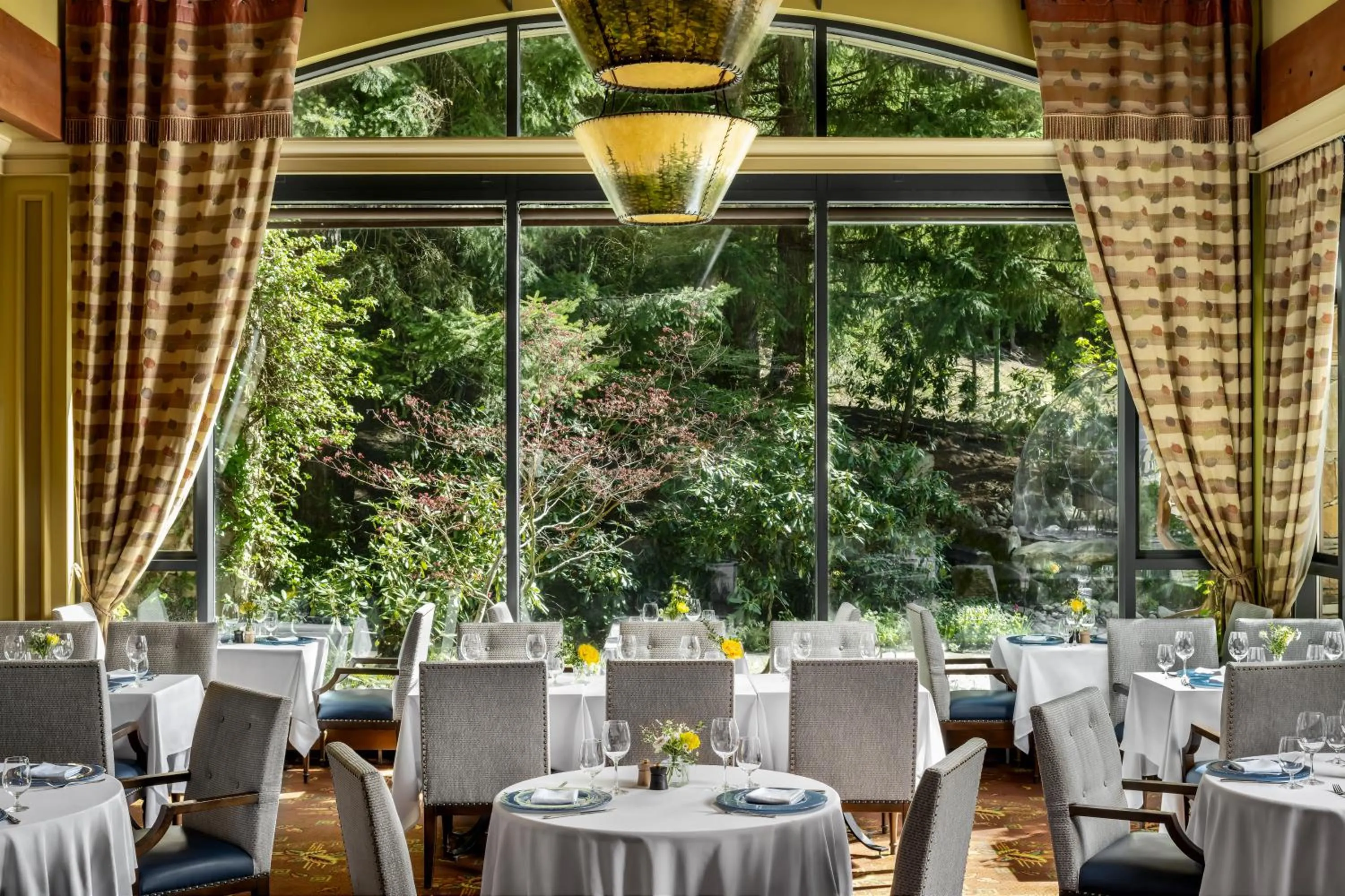 Restaurant/places to eat in Fairmont Chateau Whistler