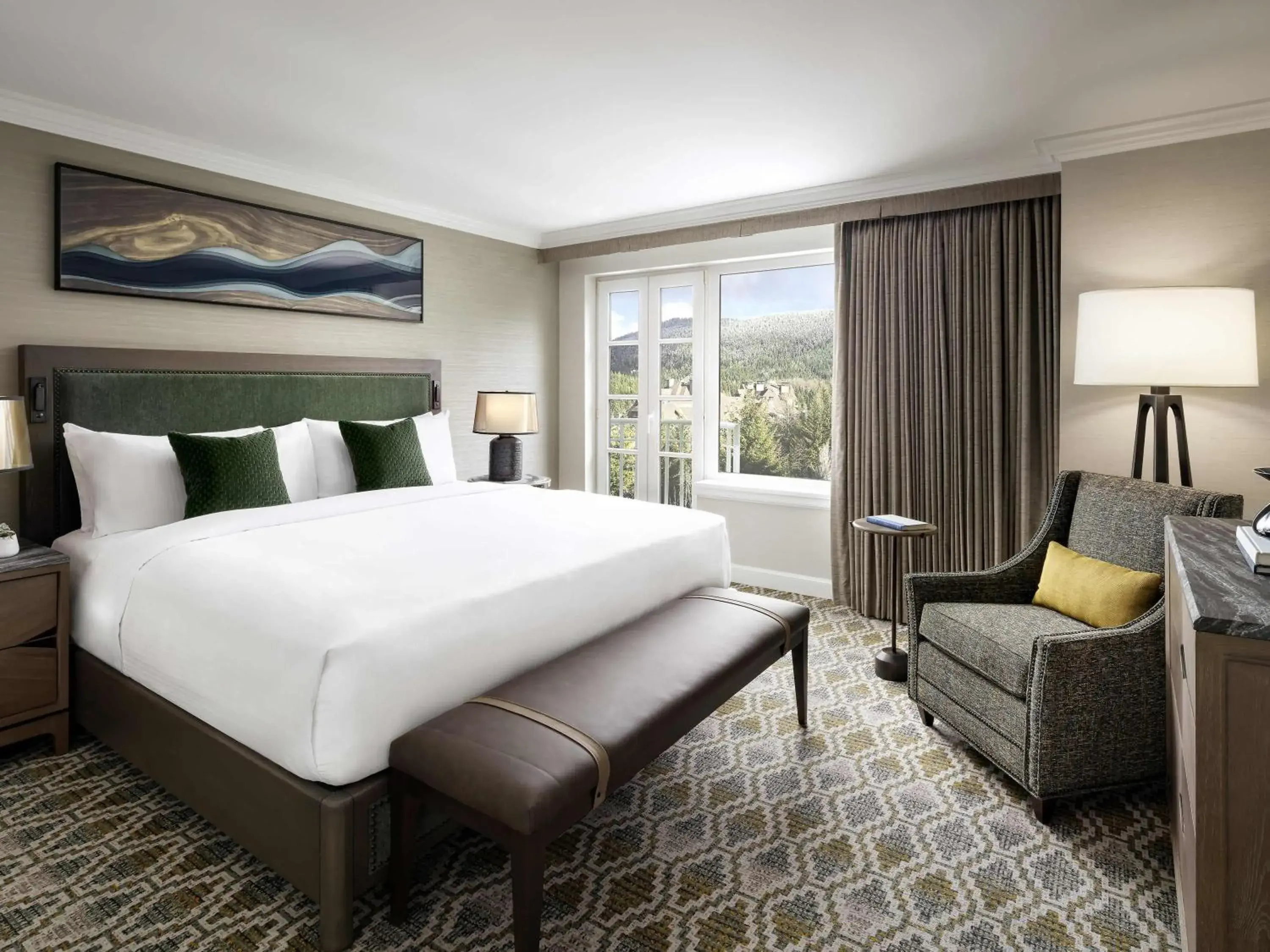 Fairmont Gold King Room - Executive Lounge in Fairmont Chateau Whistler Fairmont Gold King Room - Executive Lounge in Fairmont Chateau Whistler