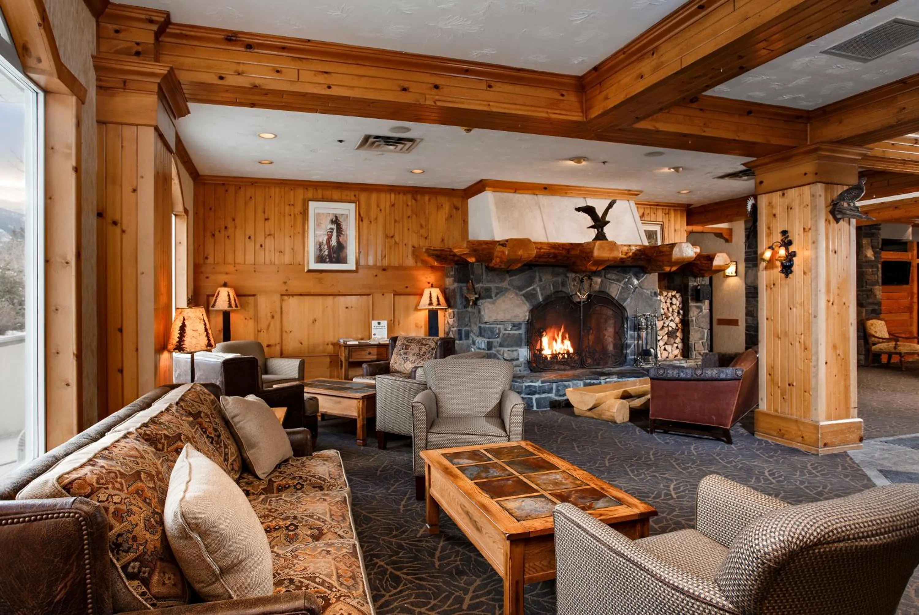Lobby or reception in The Rundlestone Lodge