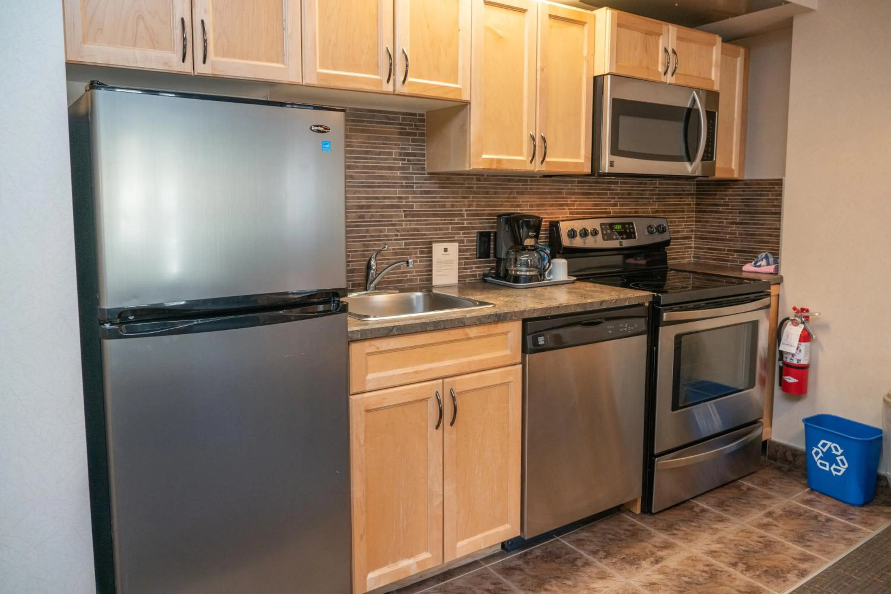 Kitchen or kitchenette in The Rundlestone Lodge